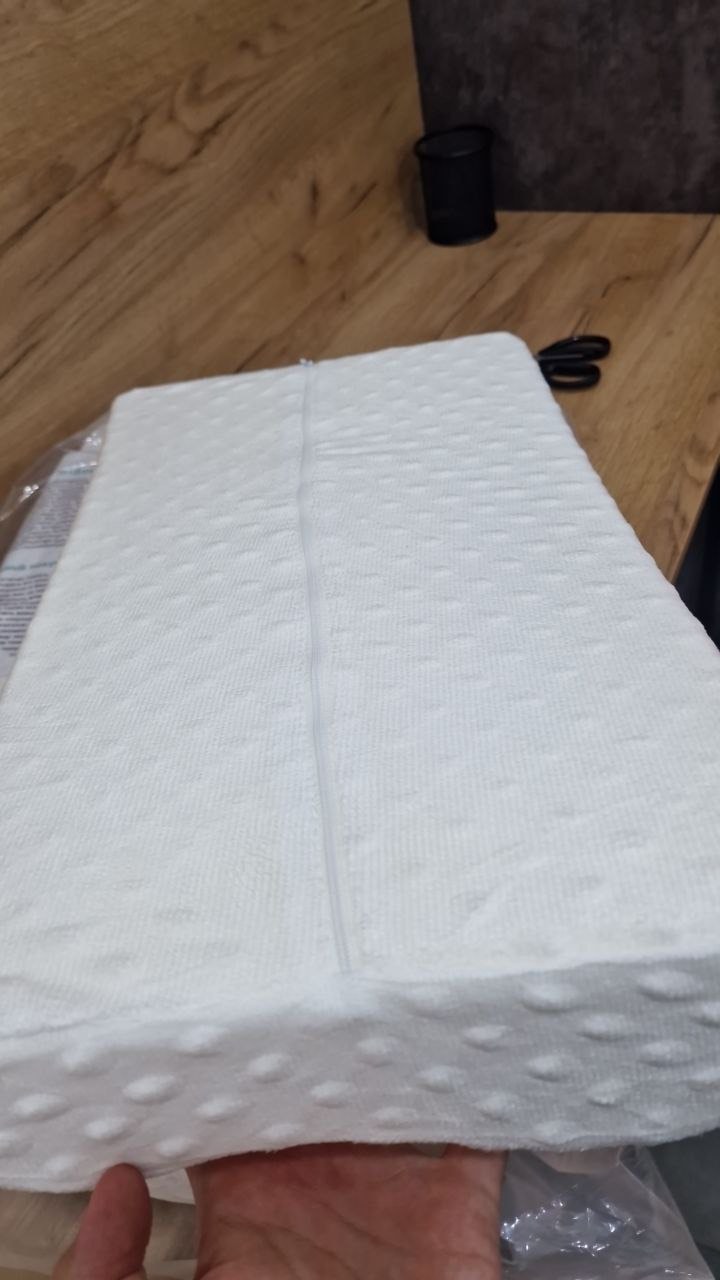 Ortopedik uyqu yostigi Memory Foam, bo‘yin va umurtqa uchun, gipoallergen, anatomik shakl
