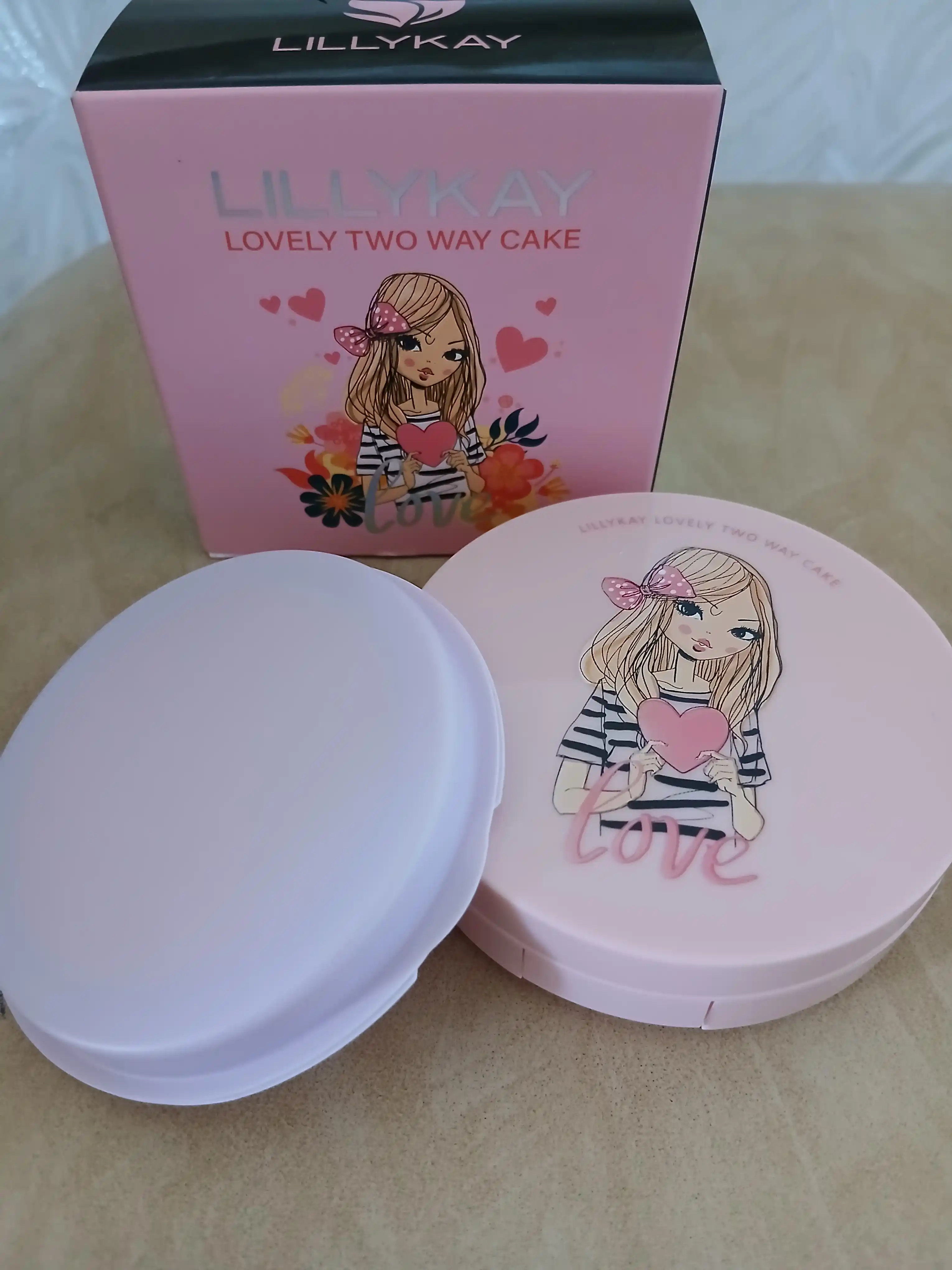 Lillykay пудра для лица компактная SPF30/40 PA++ с зеркалом и спонжем