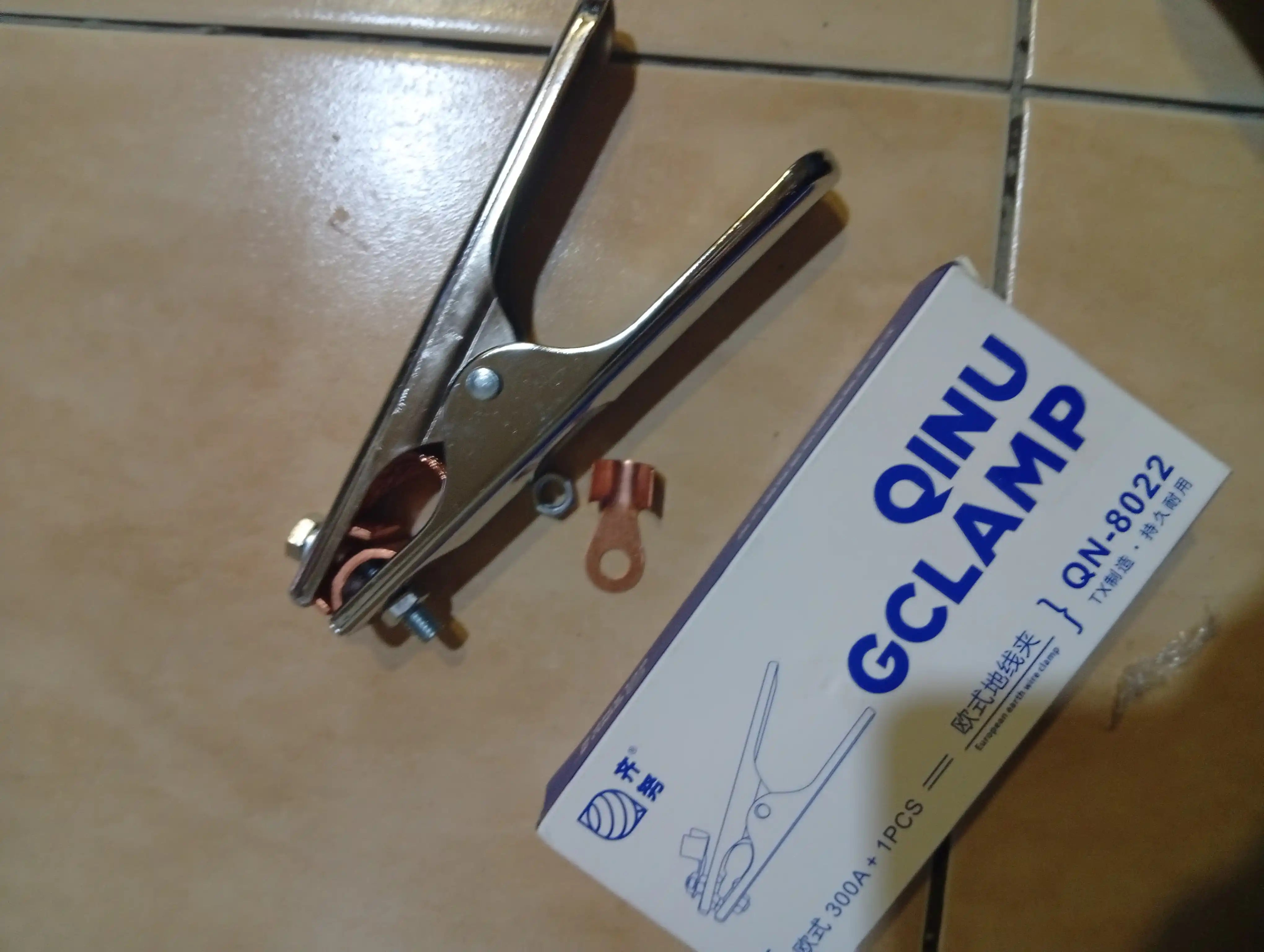 QINU GCLAMP QN-8022 — клемма заземления 300A для сварки, зажим массы