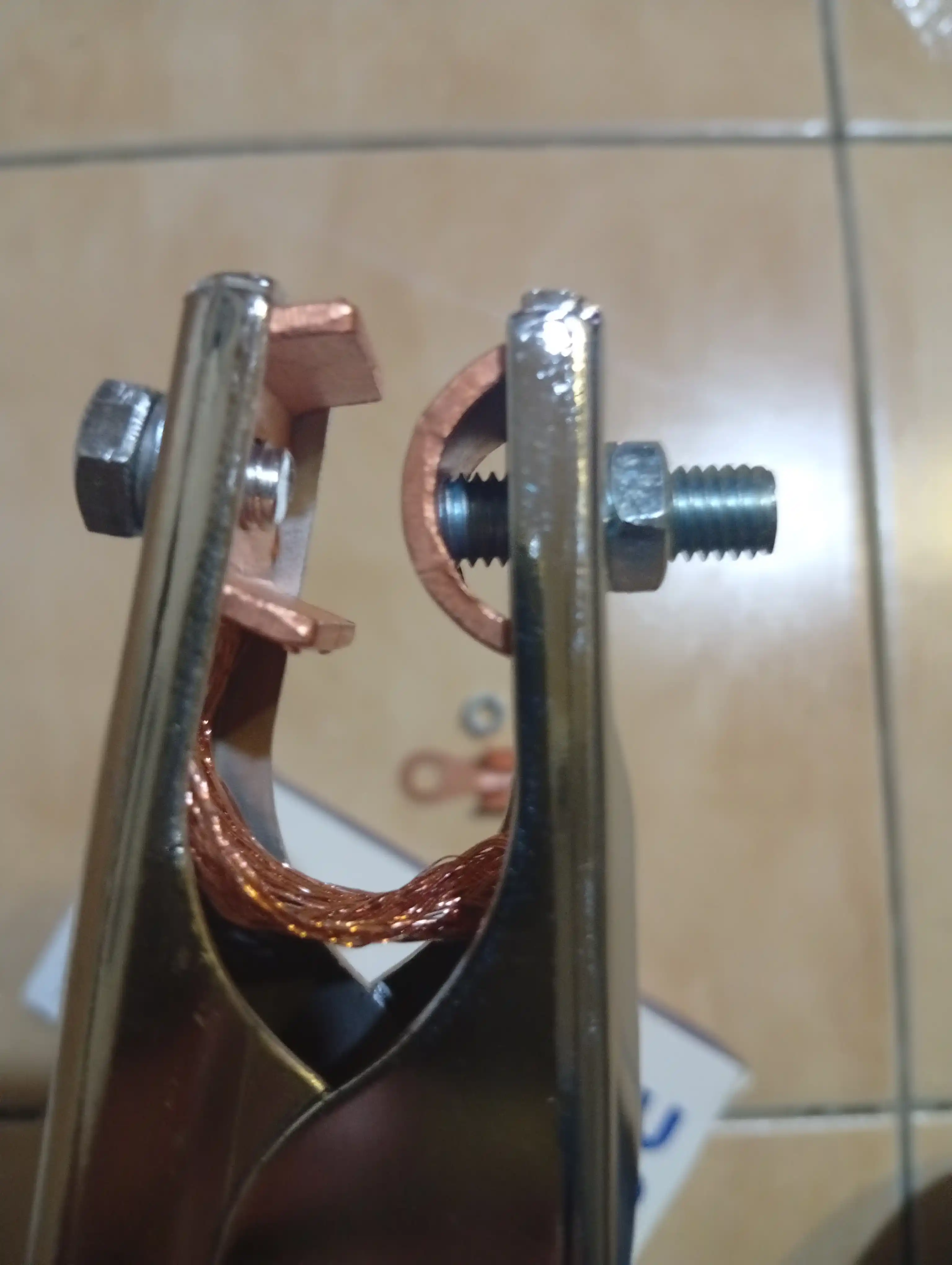 QINU GCLAMP QN-8022 — клемма заземления 300A для сварки, зажим массы