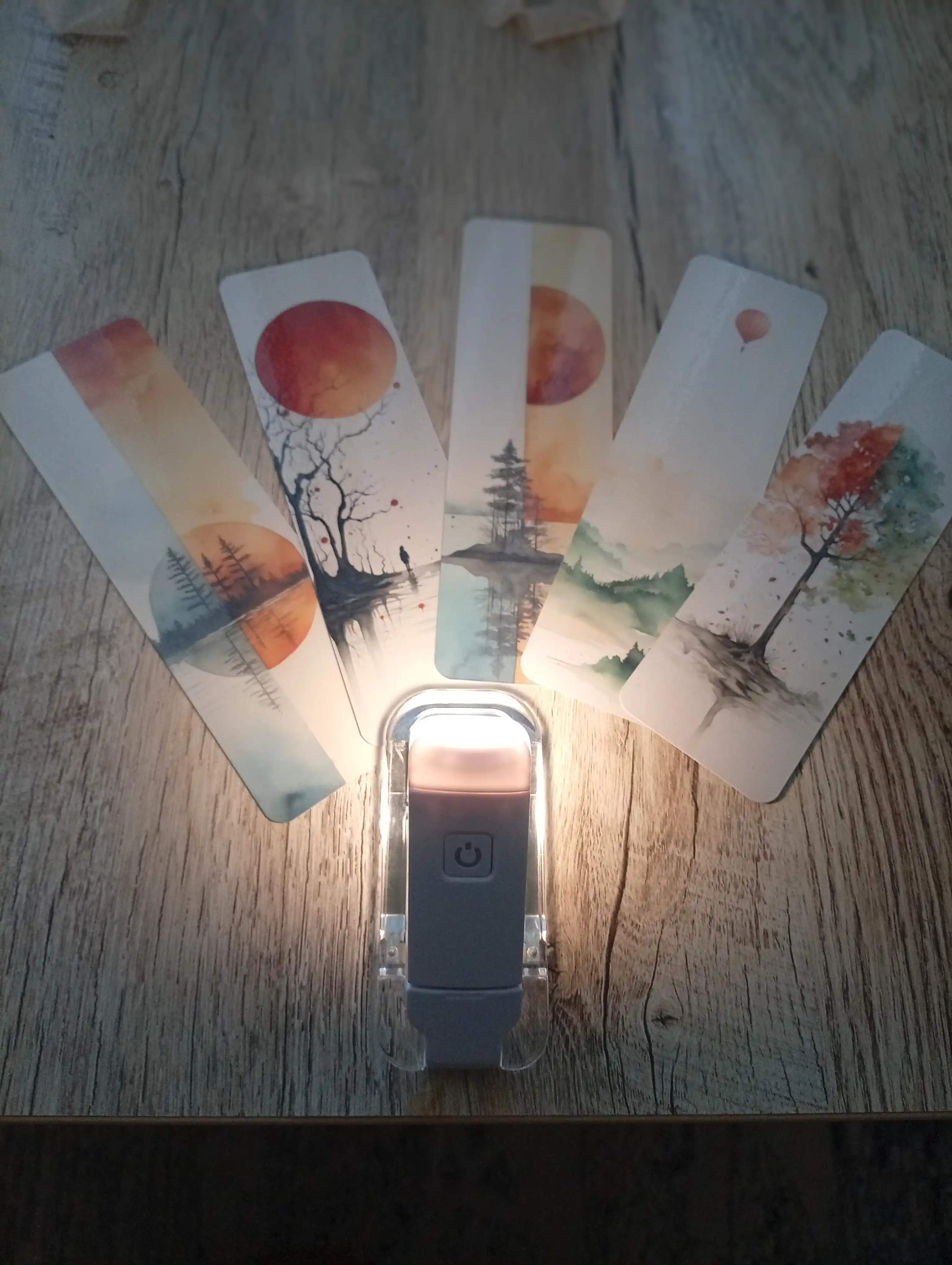 Kitob o'qish chiroqi, simsiz chiroq - USB qayta zaryadlanuvchi