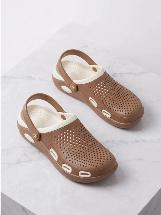 Ayollar uchun yengil EVA klog shippaklari Crocs uslubida