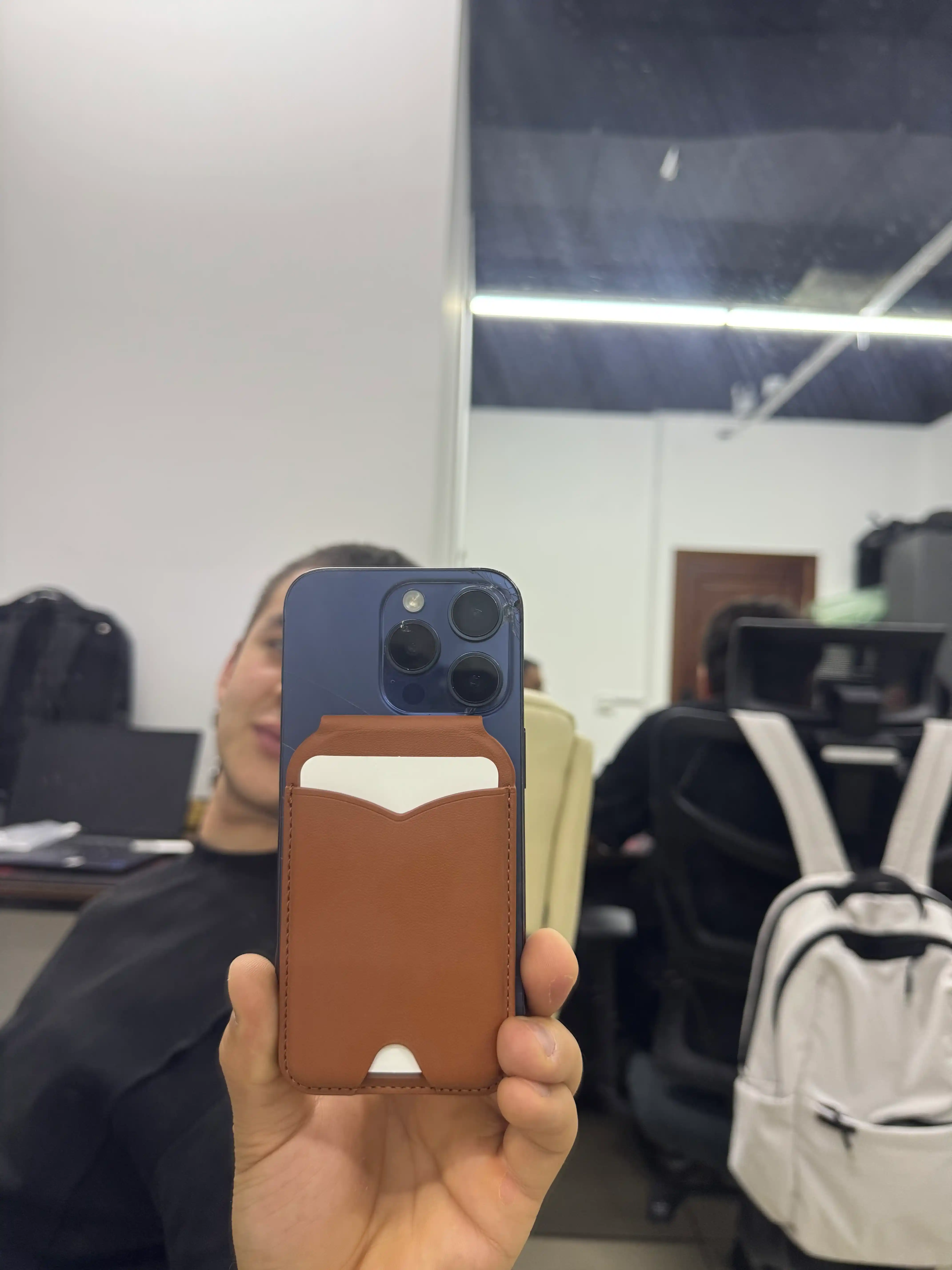 IPhone uchun magnitli karta hamyon, telefon stendi, oynali eko charm g‘ilof