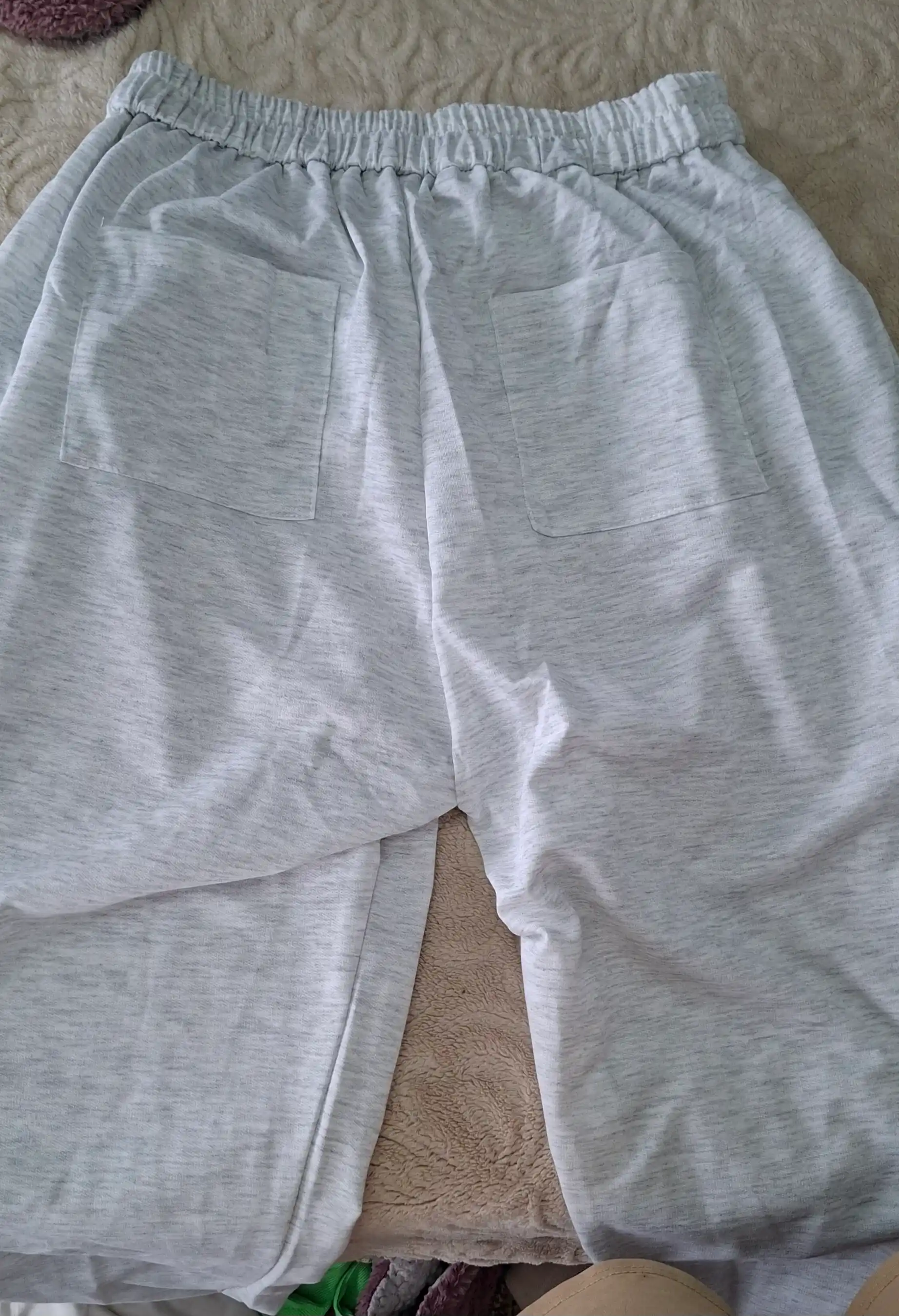 Ayollar uchun katta o‘lchamli Y2K keng shim (oversize) jogger