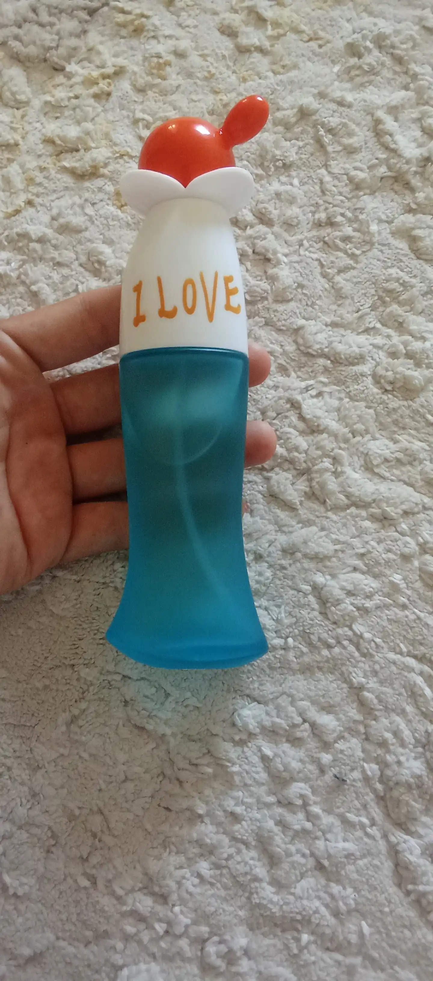 Moschino Cheap and Chic I Love Love xushbo'ylangan suvi, 100 ml