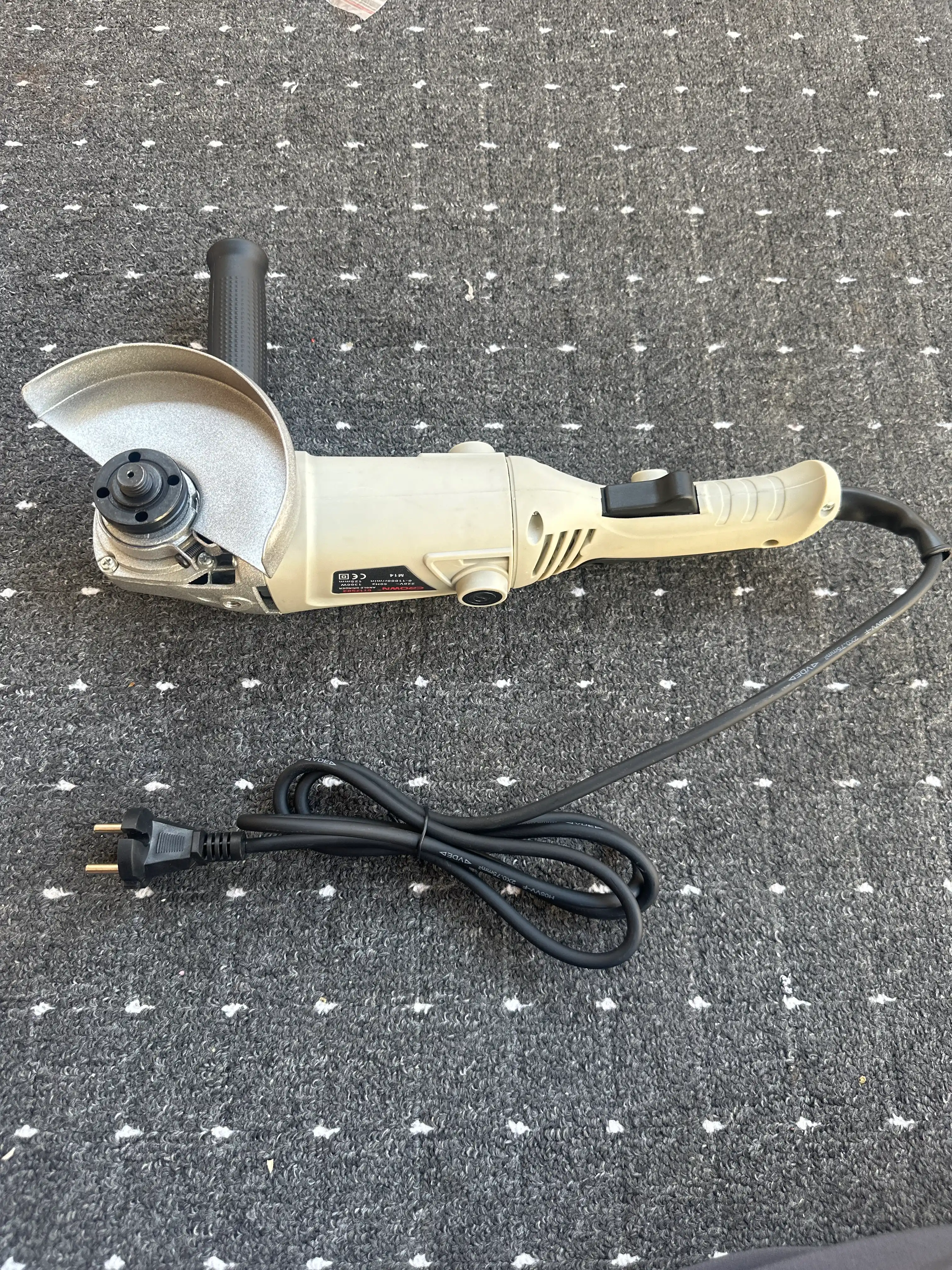 125 mm sozlamali bolgarka, tezlik boshqaruvli professional burchakli silliqlagich