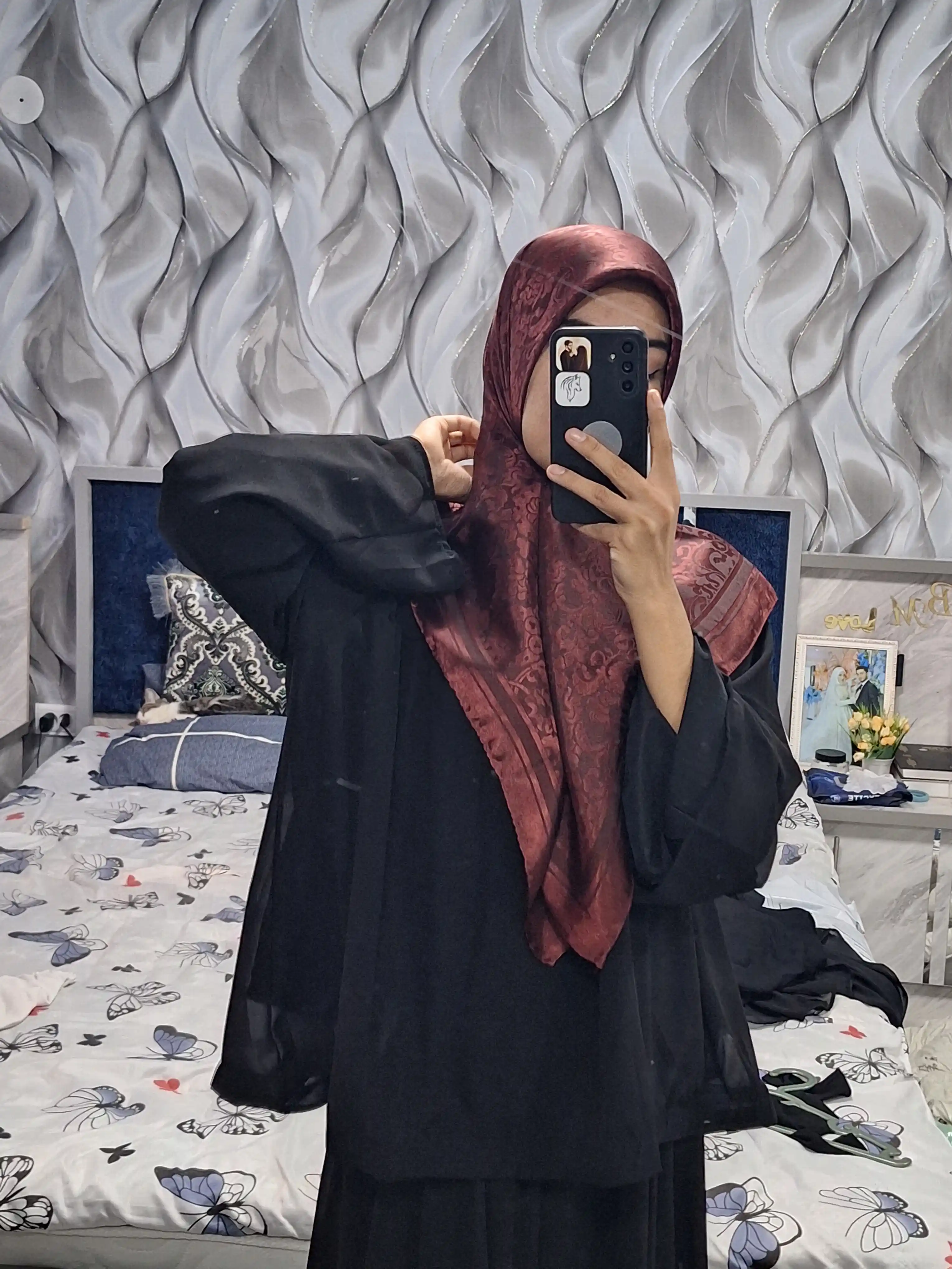 Ayollar uchun ikkilik to‘plam - bluza va yubka