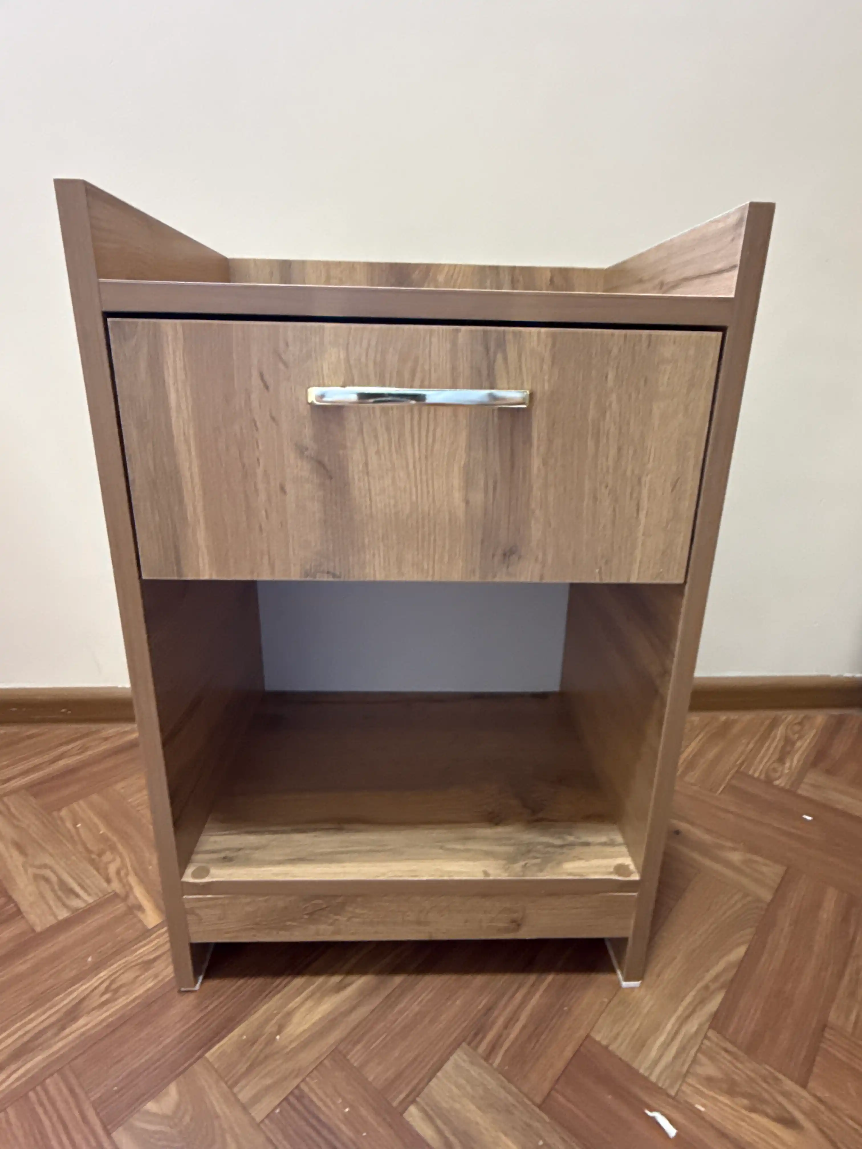 YUPITER, 50x40x35 sm Tumba karavot yoniga yig'ilgan, 2 ta tortmali, Rossiya LDSP