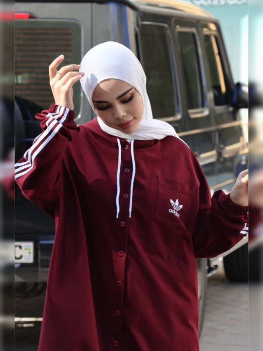 Ayollar sport kostyumi, kapyushonli, tugmali keng fason, ikki ip