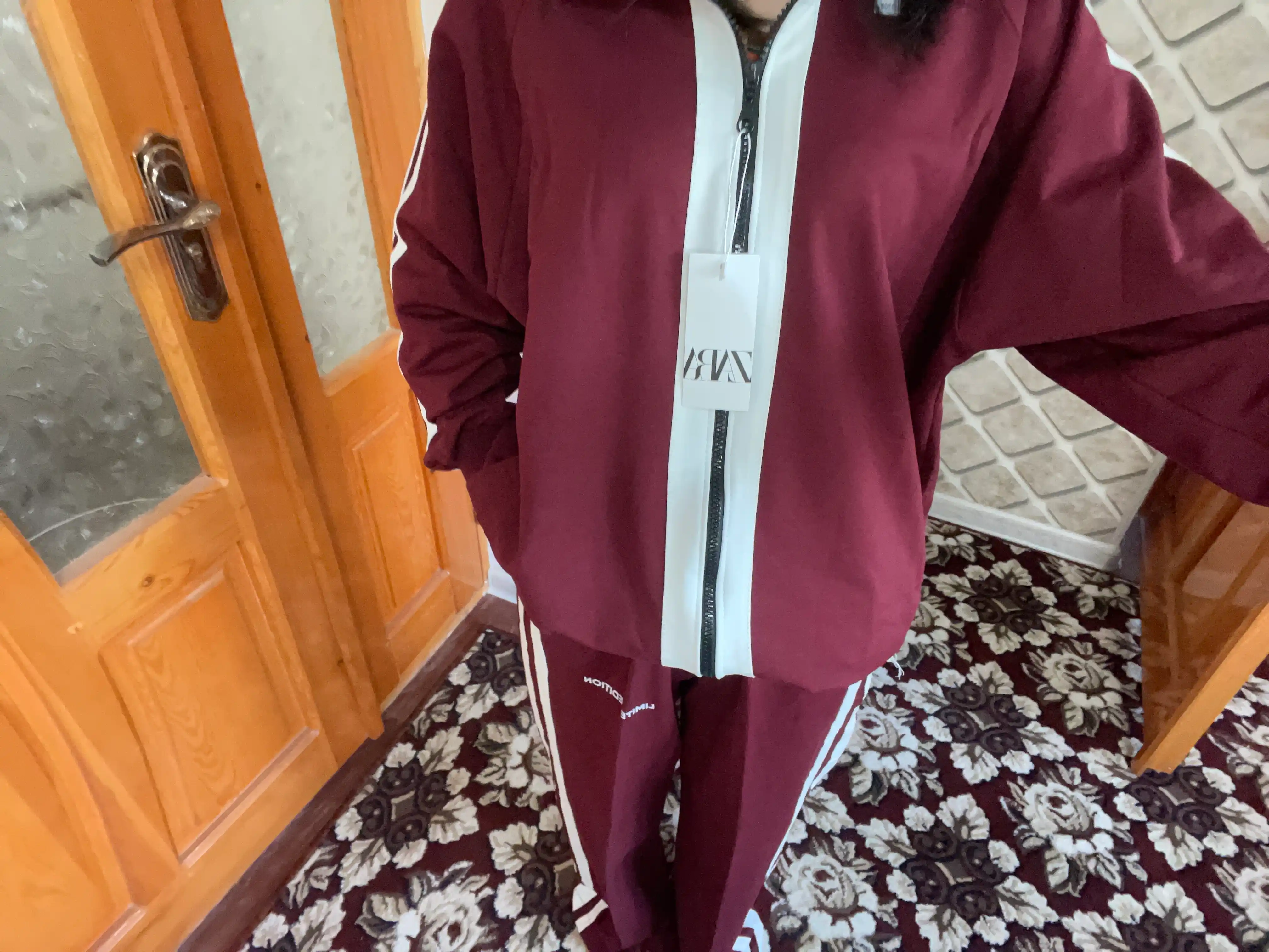 Ayollar sport kastyumi, dvoyka, keng bichimli shim, razmerlari standart