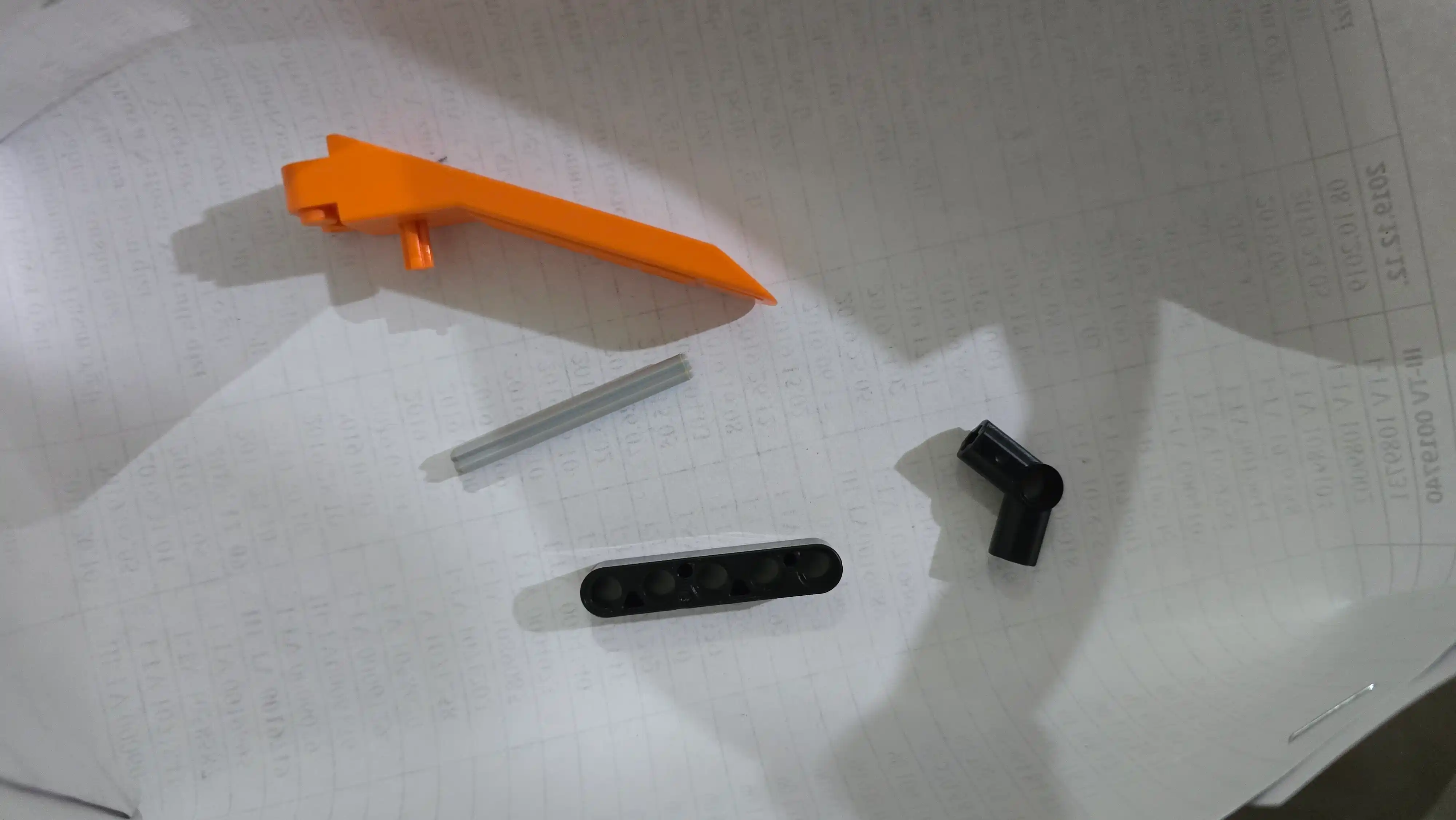 Formula 1 poyga mashinasi konstruktori, katta model 1:8 Technic, LEGO bilan mos keladi