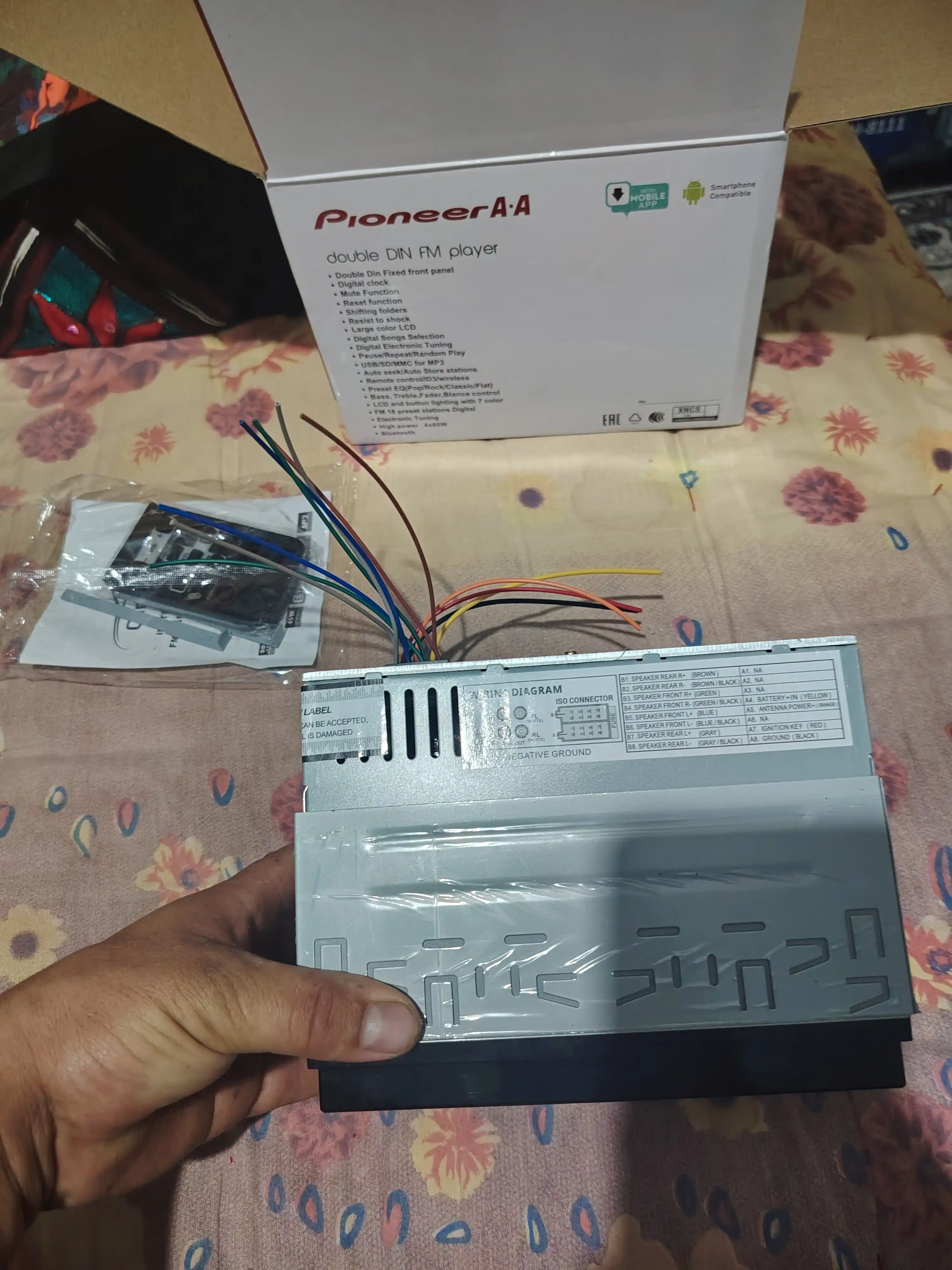 Автомагнитола Pioneer DEH-725BT с Bluetooth, USB и FM-радио