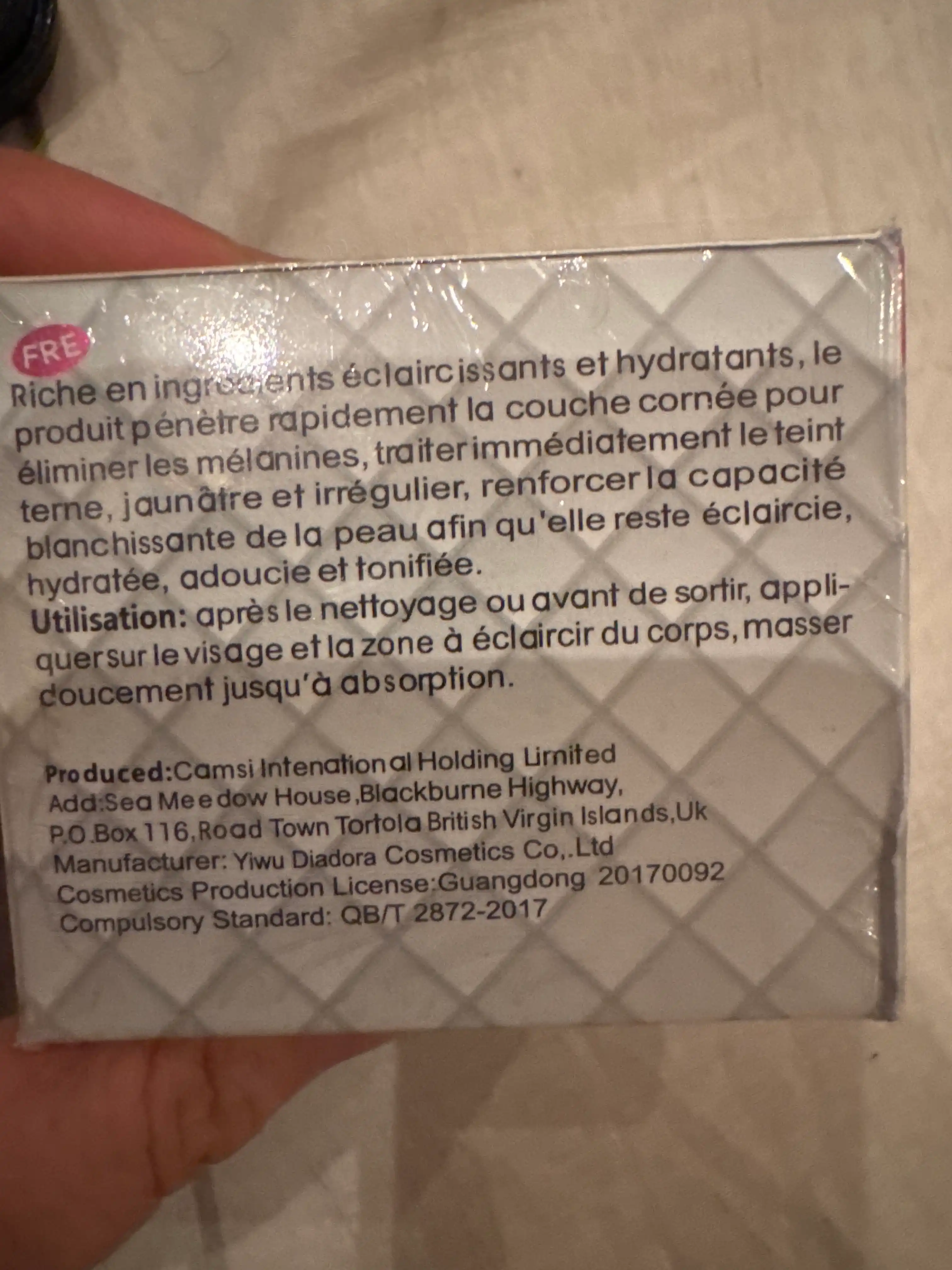 Yuz kremi, vitaminli, namlovchi