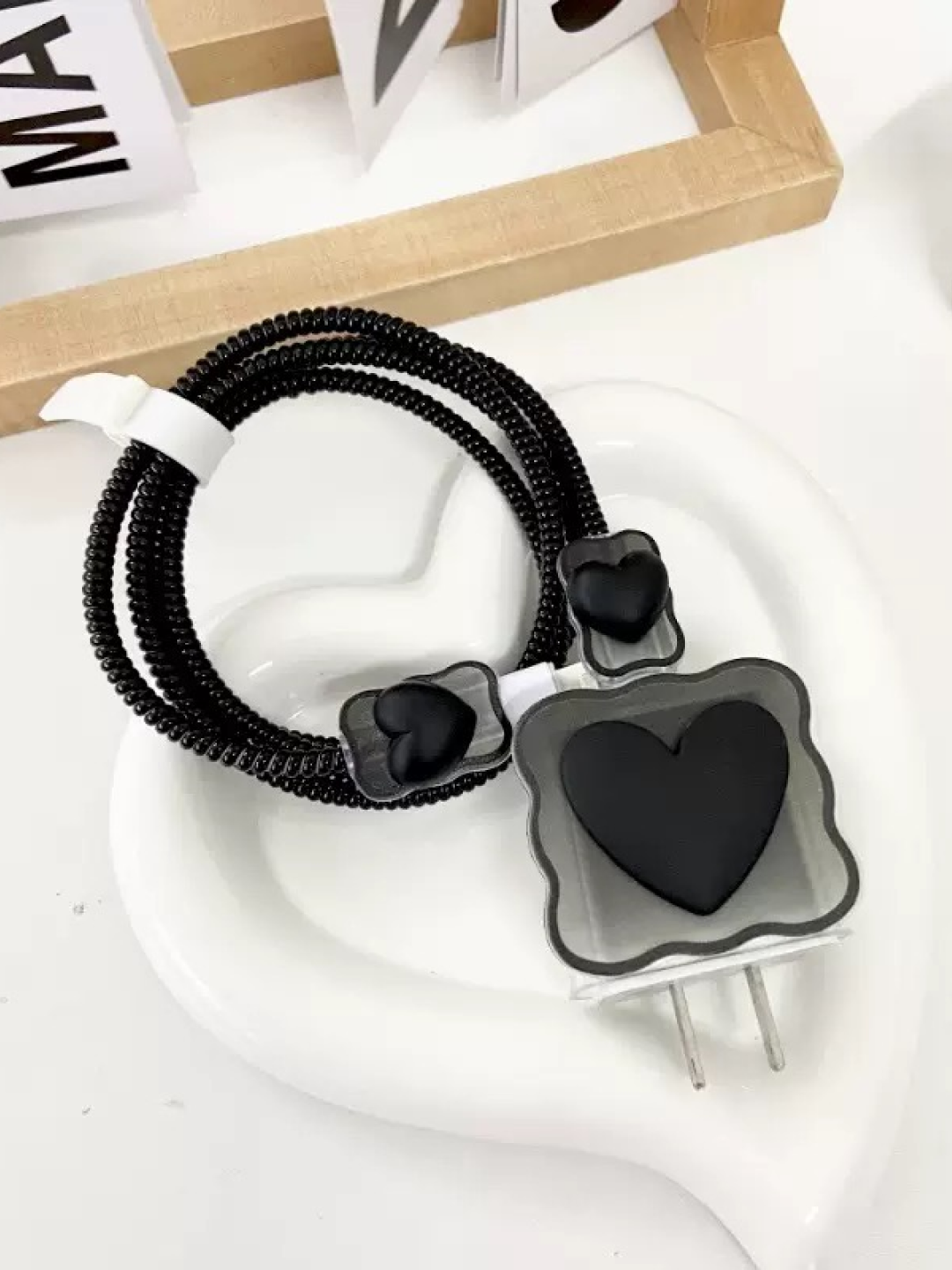 Quvvatlash qurilmalari uchun g‘ilof, quvvatlash uchun kabel - 