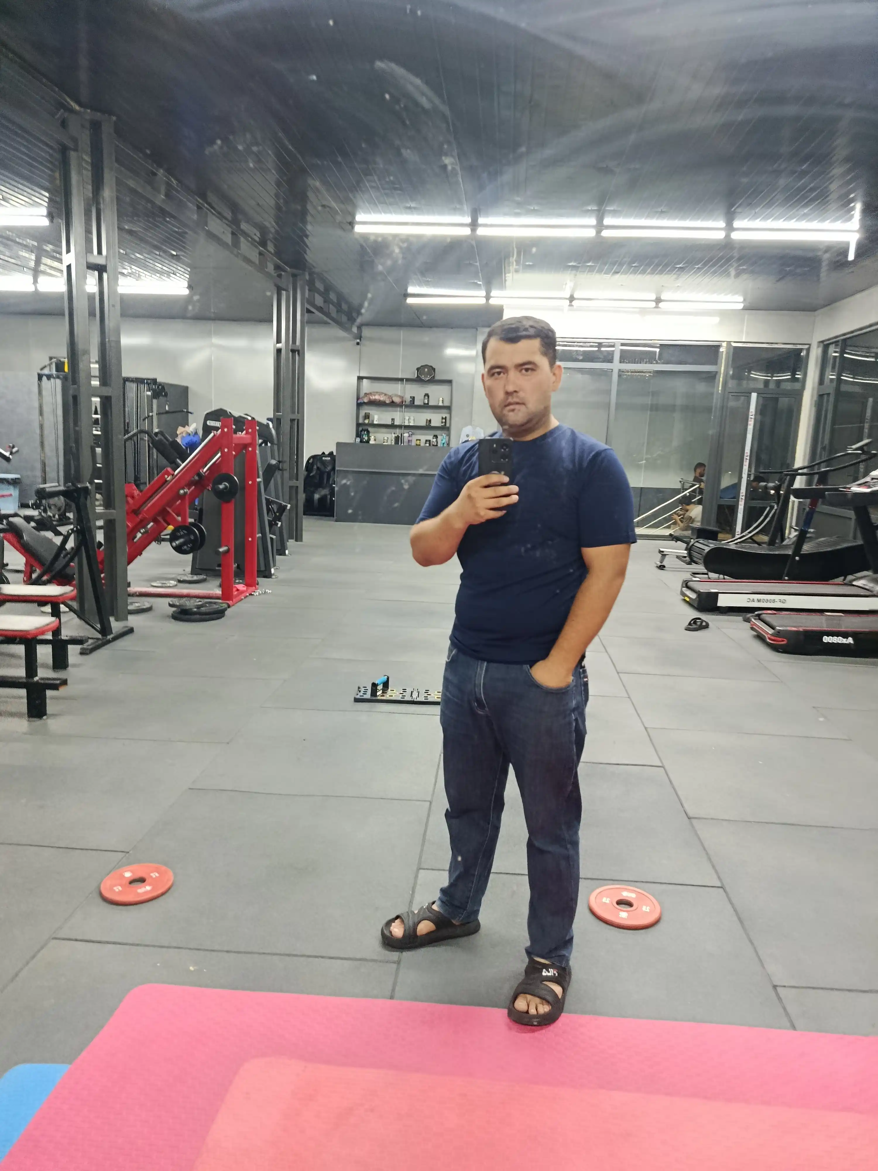 Erkaklar va ayollar uchun 100% paxtali futbolka – kundalik va sport uchun qulay