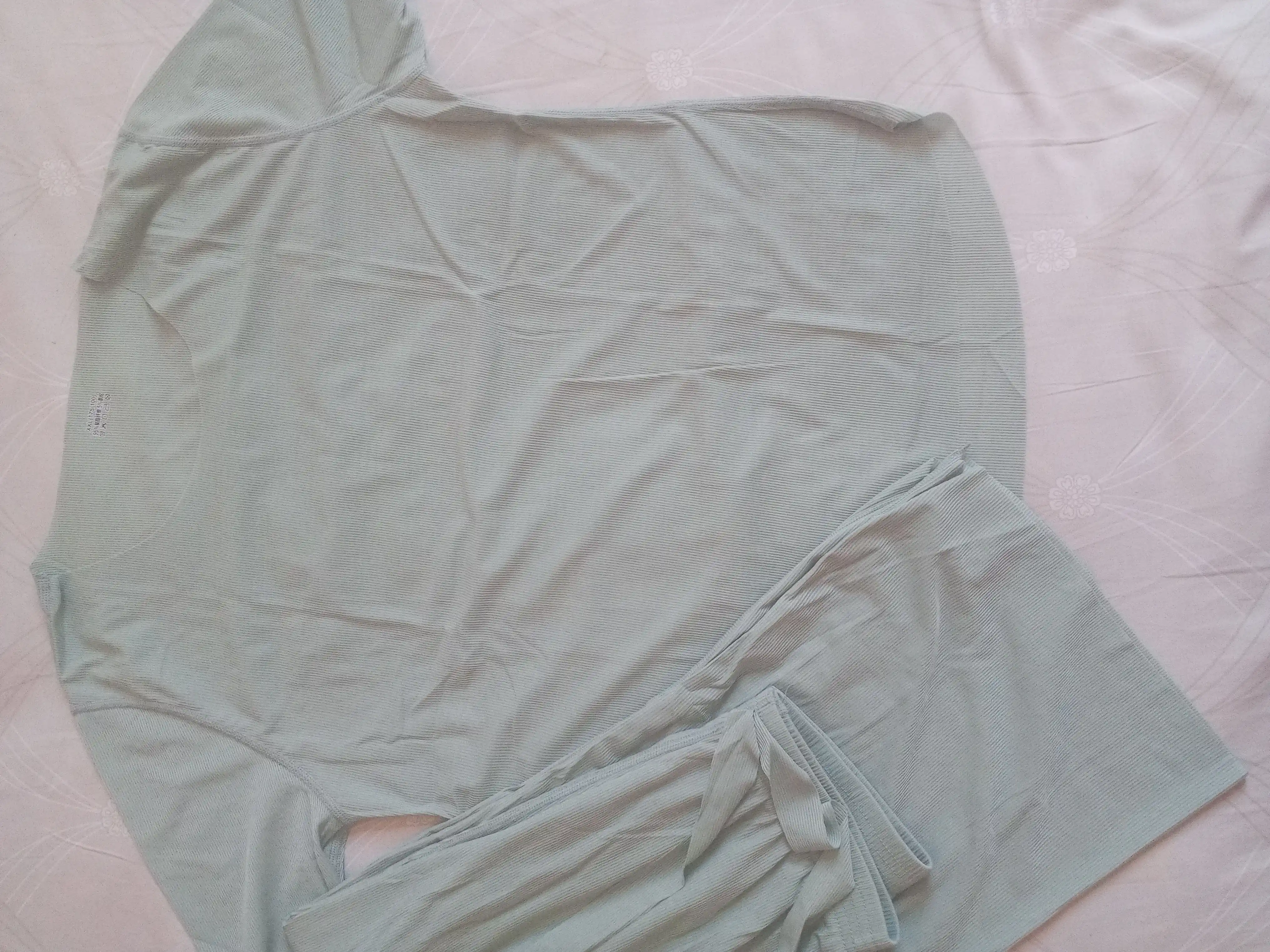 Ayollar ikkitasi - tabiiy nafas oluvchi matodan tikilgan Sultonka futbolkasi va shimi, 44-52 o‘lchamlarda