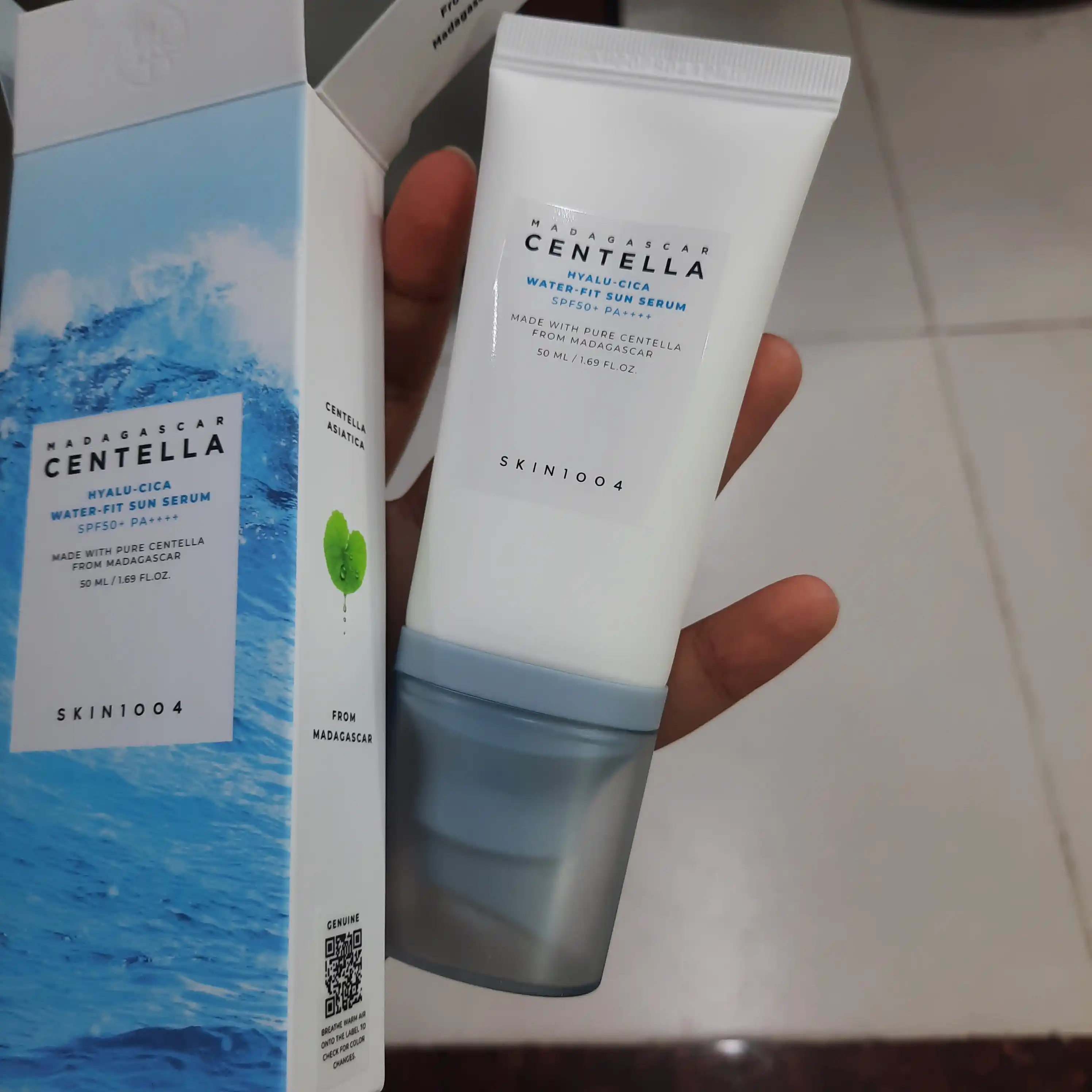 Quyoshdan himoyalovchi SKIN1004 Centella Hyalu-Cica Water-Fit Sun Serum SPF50+ PA++++