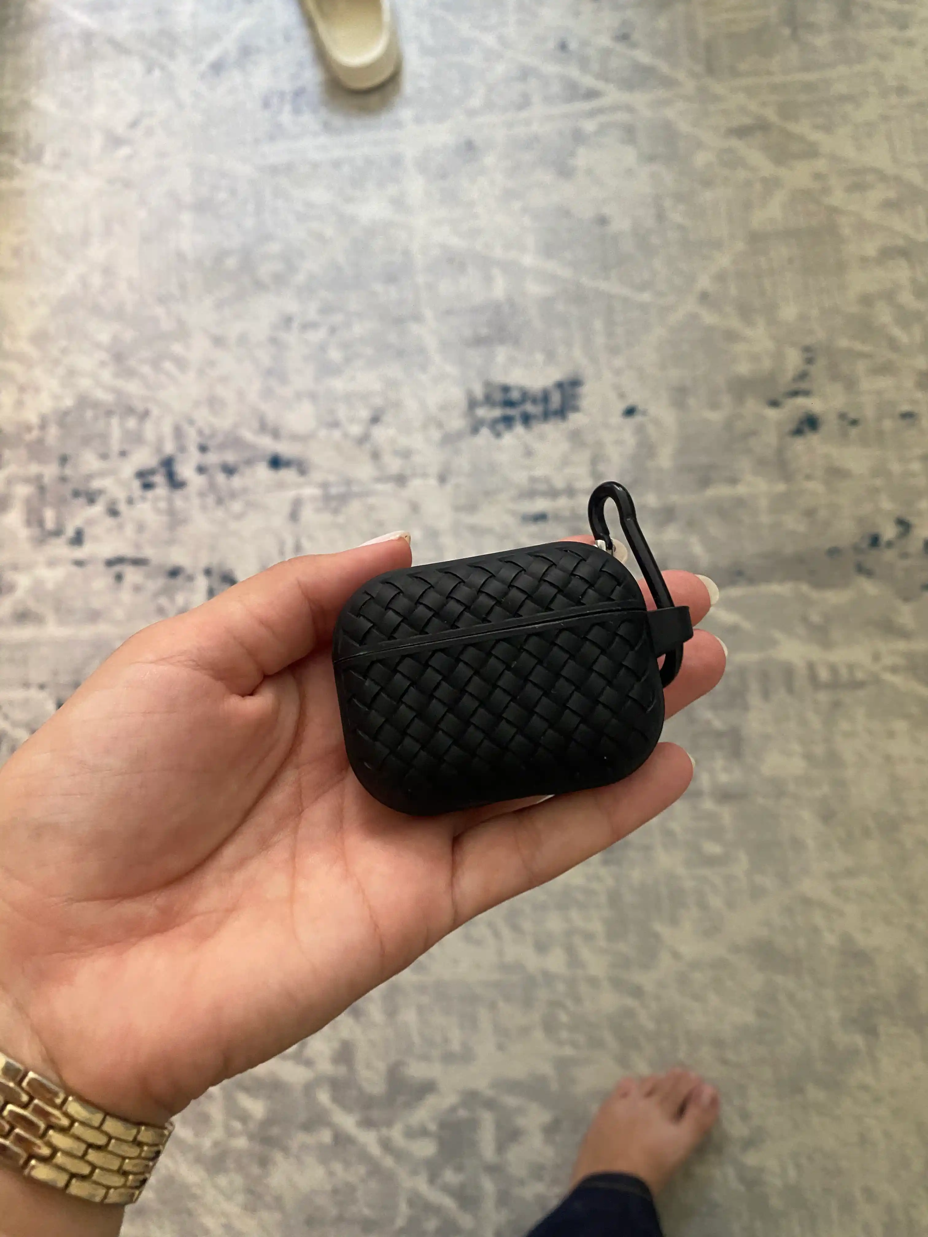 AirPods Pro/Pro 2 quloqchinlari uchun himoya chexoli, to'qilgan tekstura, karabinli
