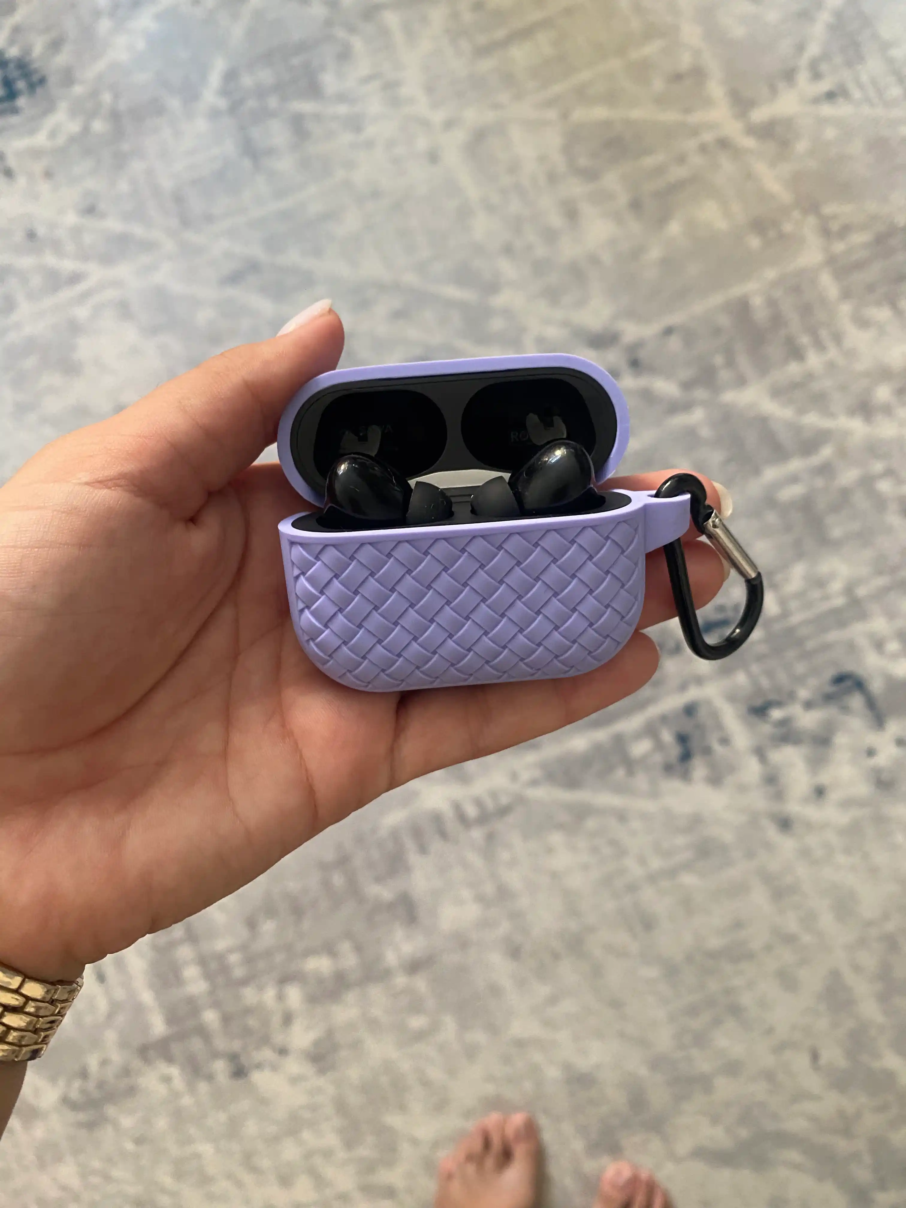 AirPods Pro/Pro 2 quloqchinlari uchun himoya chexoli, to'qilgan tekstura, karabinli