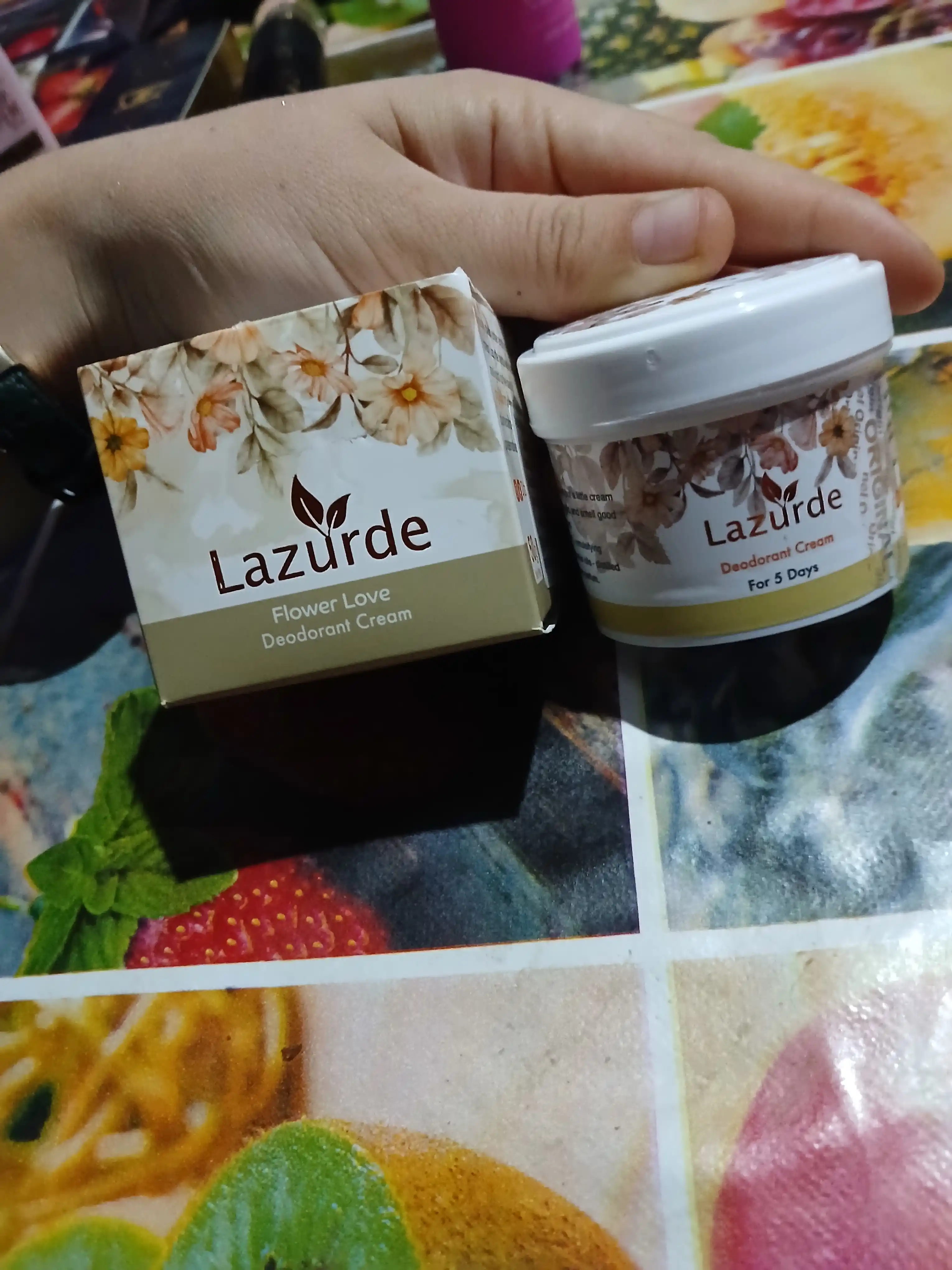 Lazurde дезодорант женский, крем-антиперспирант против запаха пота, 50 гр