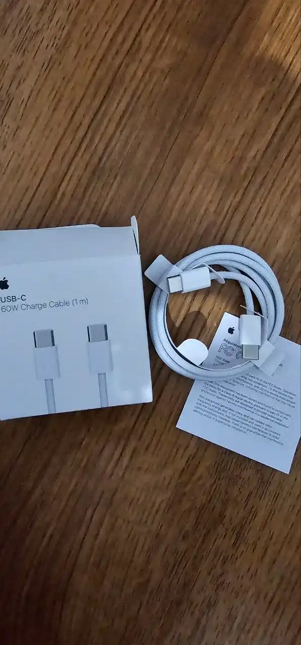 Apple Type-C–Type-C 60 Vt, 1 m kabel, iPhone 15 / 16 / 17 / 18 uchun