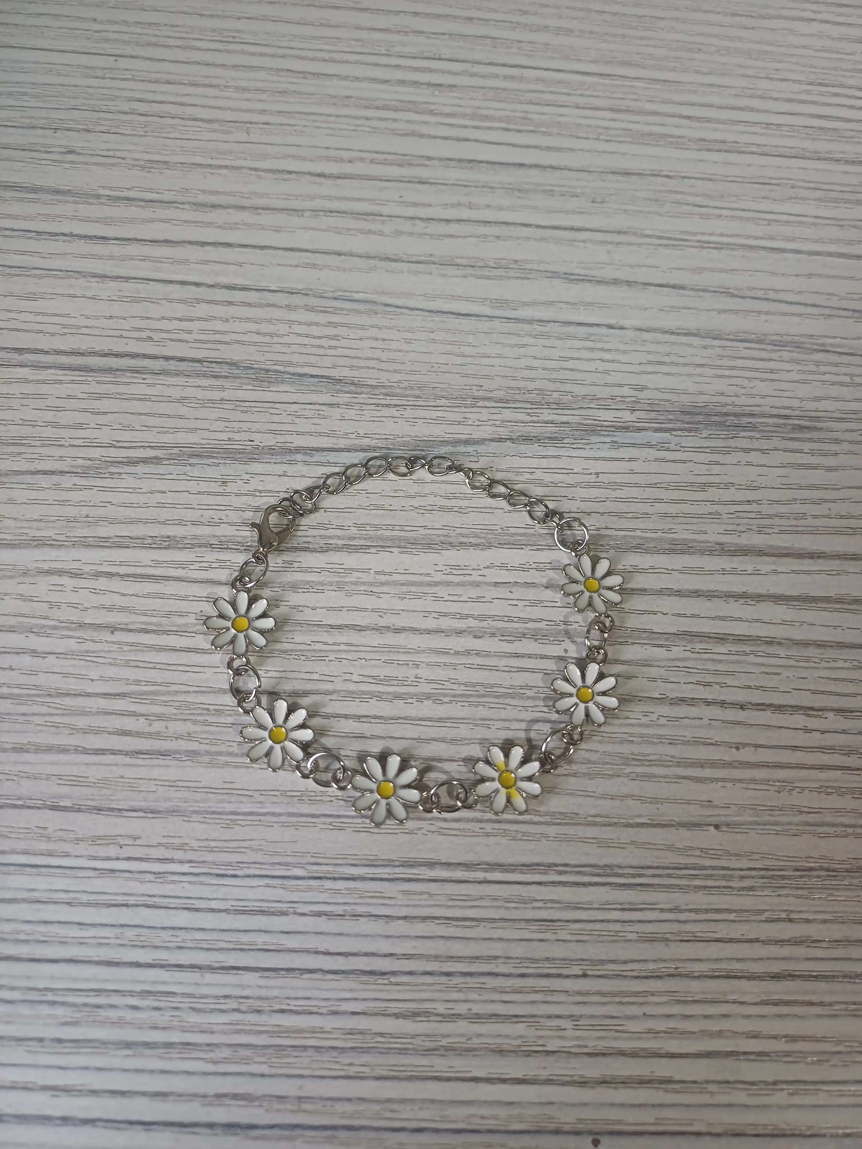 Ayollar bilaguzugi, bijuteriya 20 sm