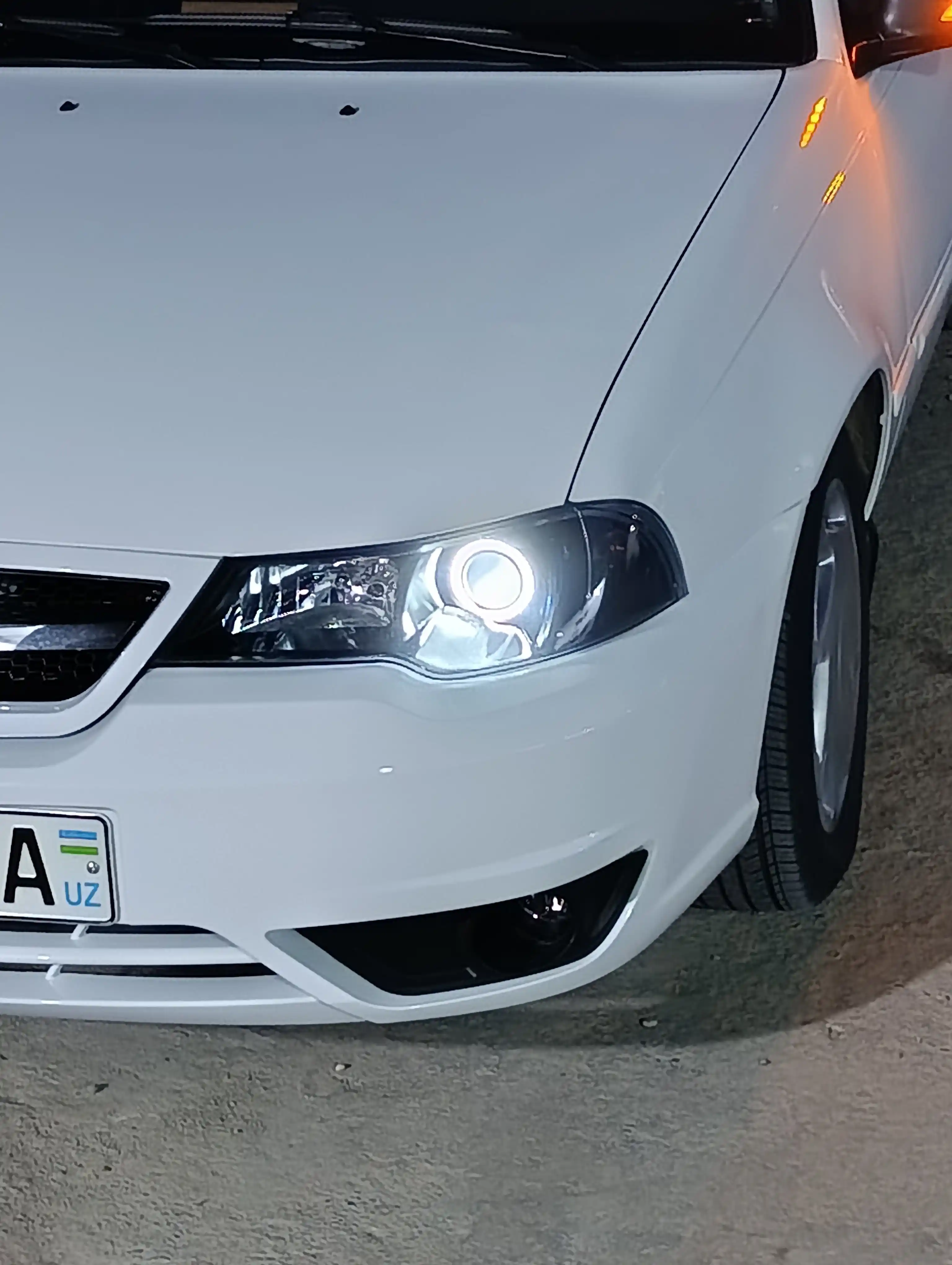 Avtomobil uchun LED neon yoritgich - IP68, uzunligi 5 metr