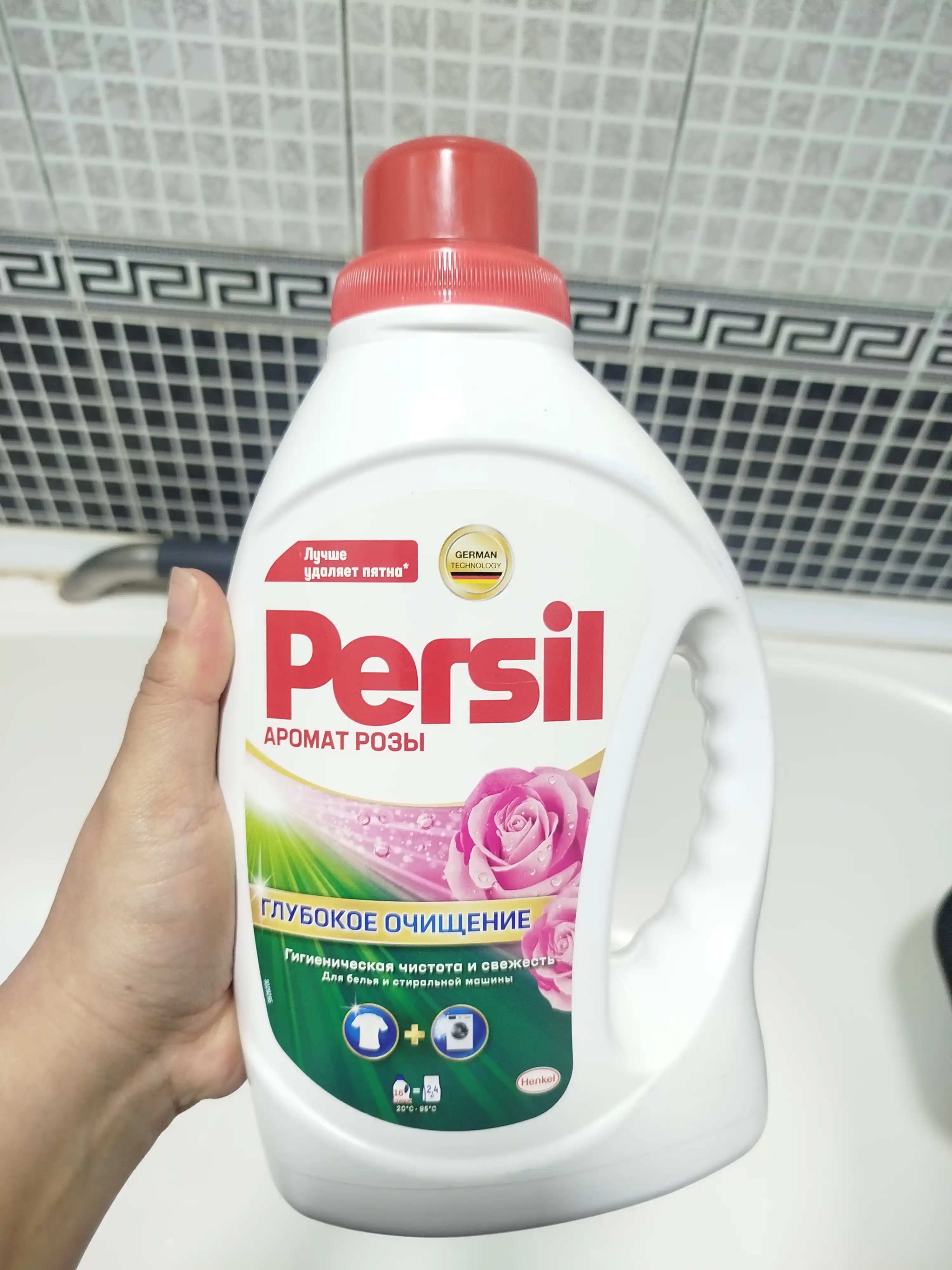 Гель для стирки Persil, с ароматом розы, 1,04 л