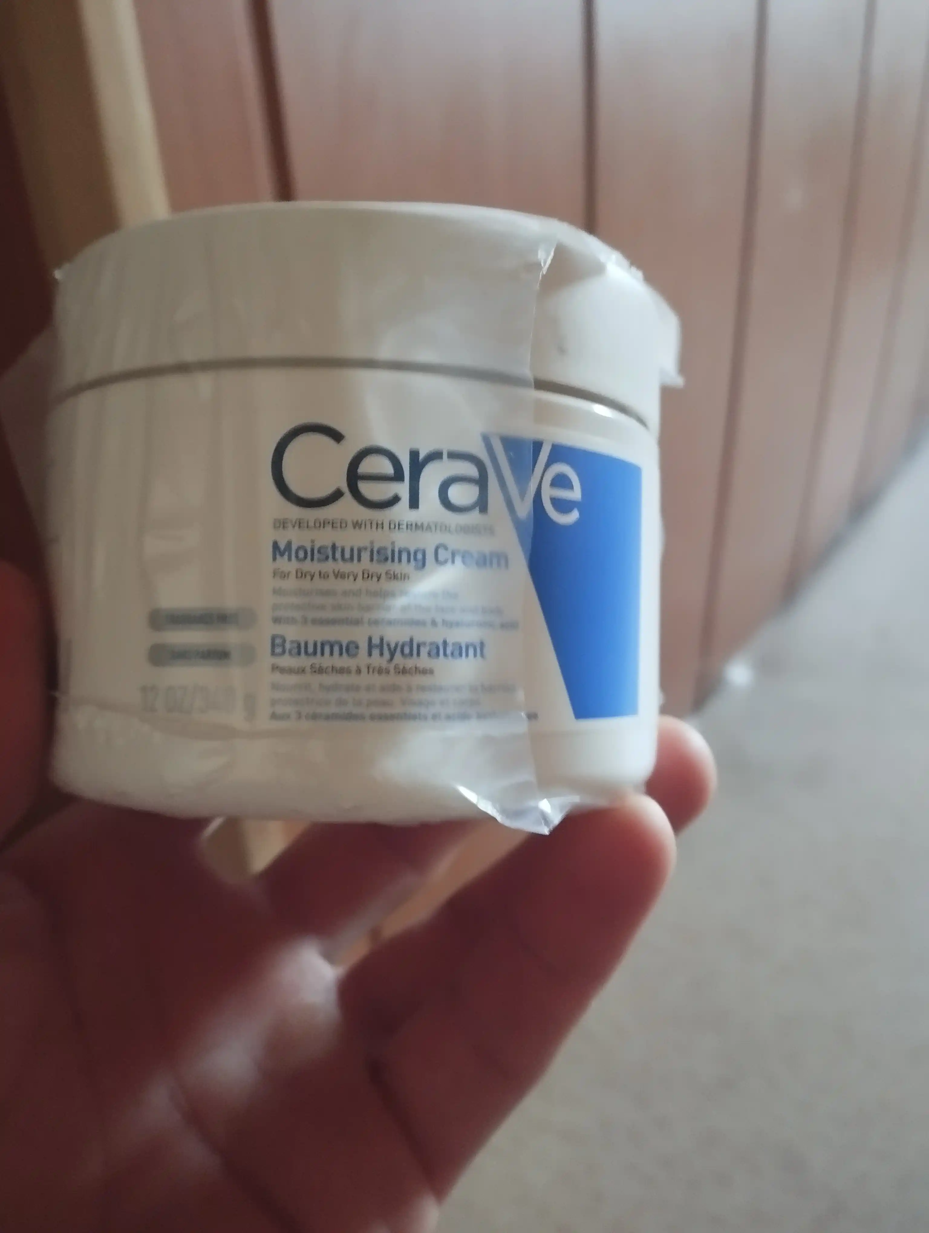 CeraVe Quruq va juda quruq yuz va badan terisi uchun namlantiruvchi krem, 340 g