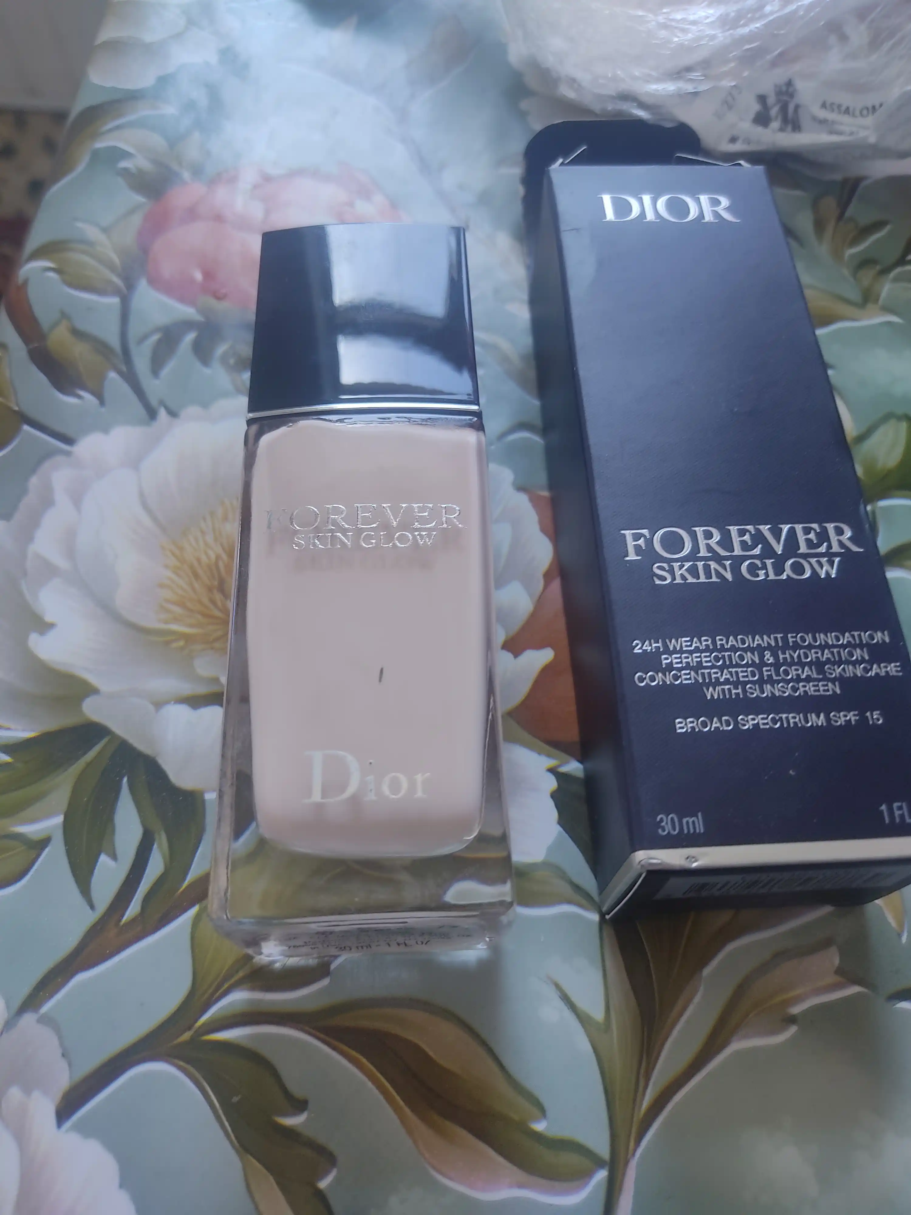 Tonal krem Dior Forever Skin Glow Foundation SPF 20/PA+++, ton: ON, 0,5N