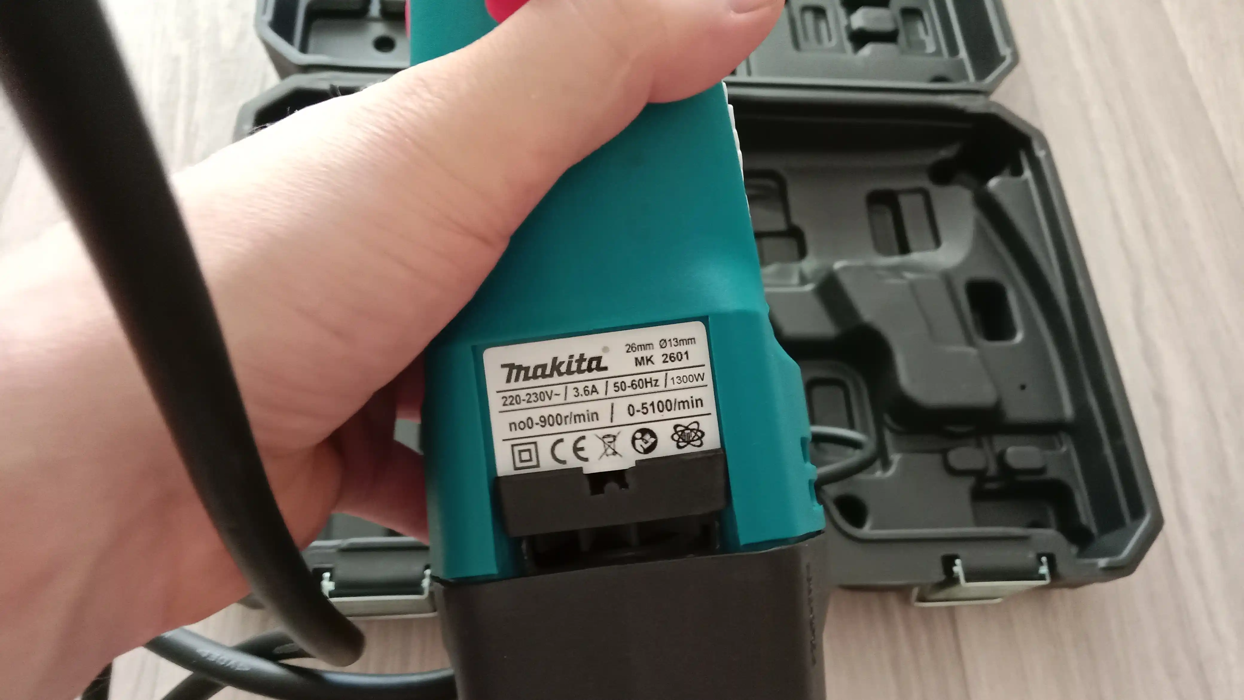 Perforator SDS PLUS, 26 mm, 800 Vt, 900 aylanish/min, 5 bur to'plamda