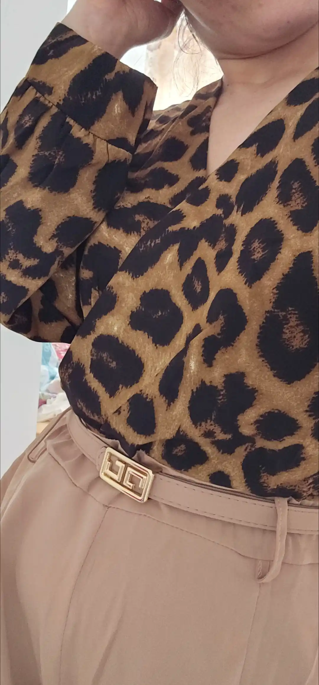 Ayollar kombinezoni, ayollar ikkiligi, klasik kastyum shim, leopard naqshli bluzka, shim