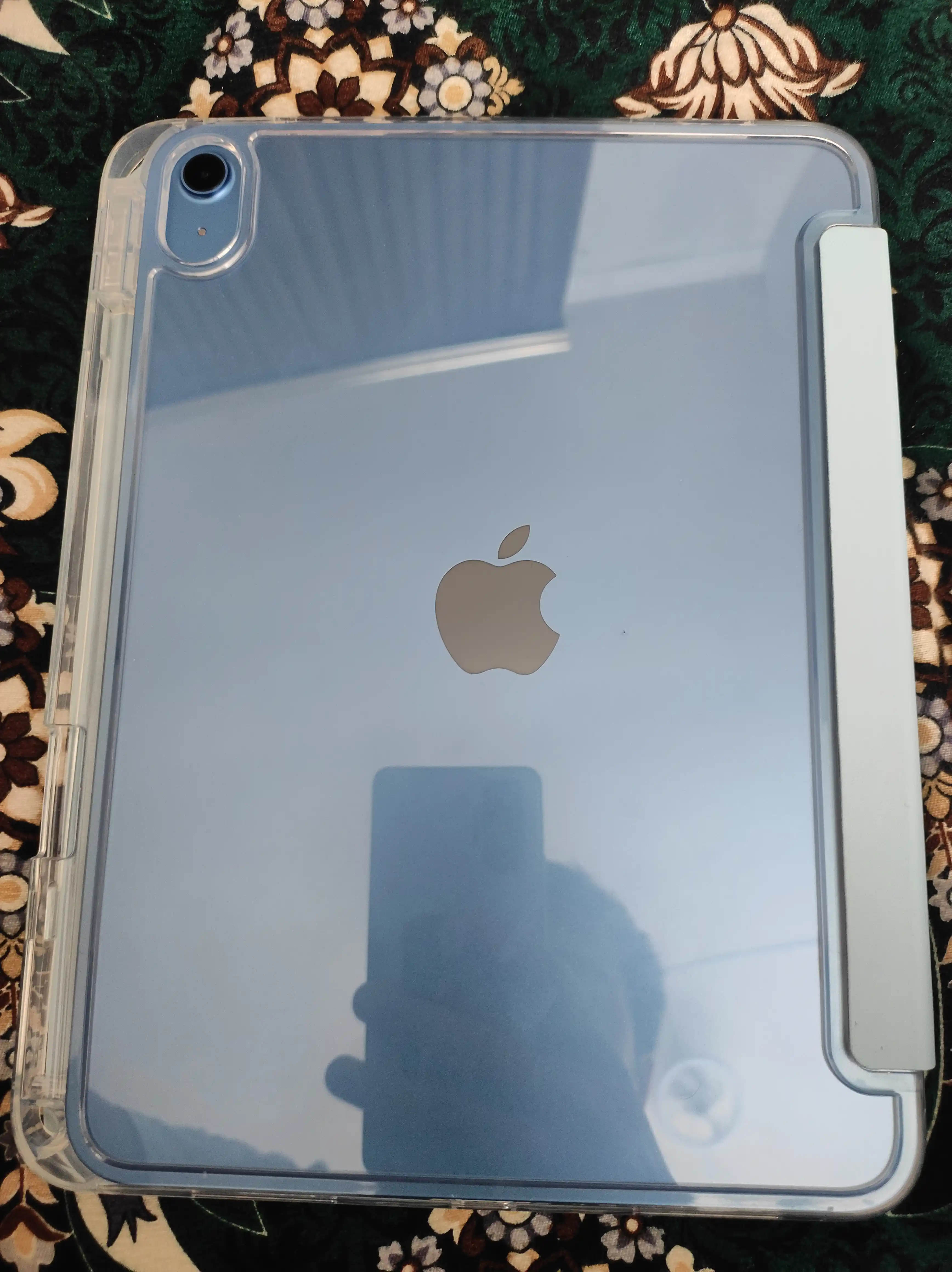 IPad A16 uchun chexol Smart Case tagligi bilan shaffof himoya g‘ilofi