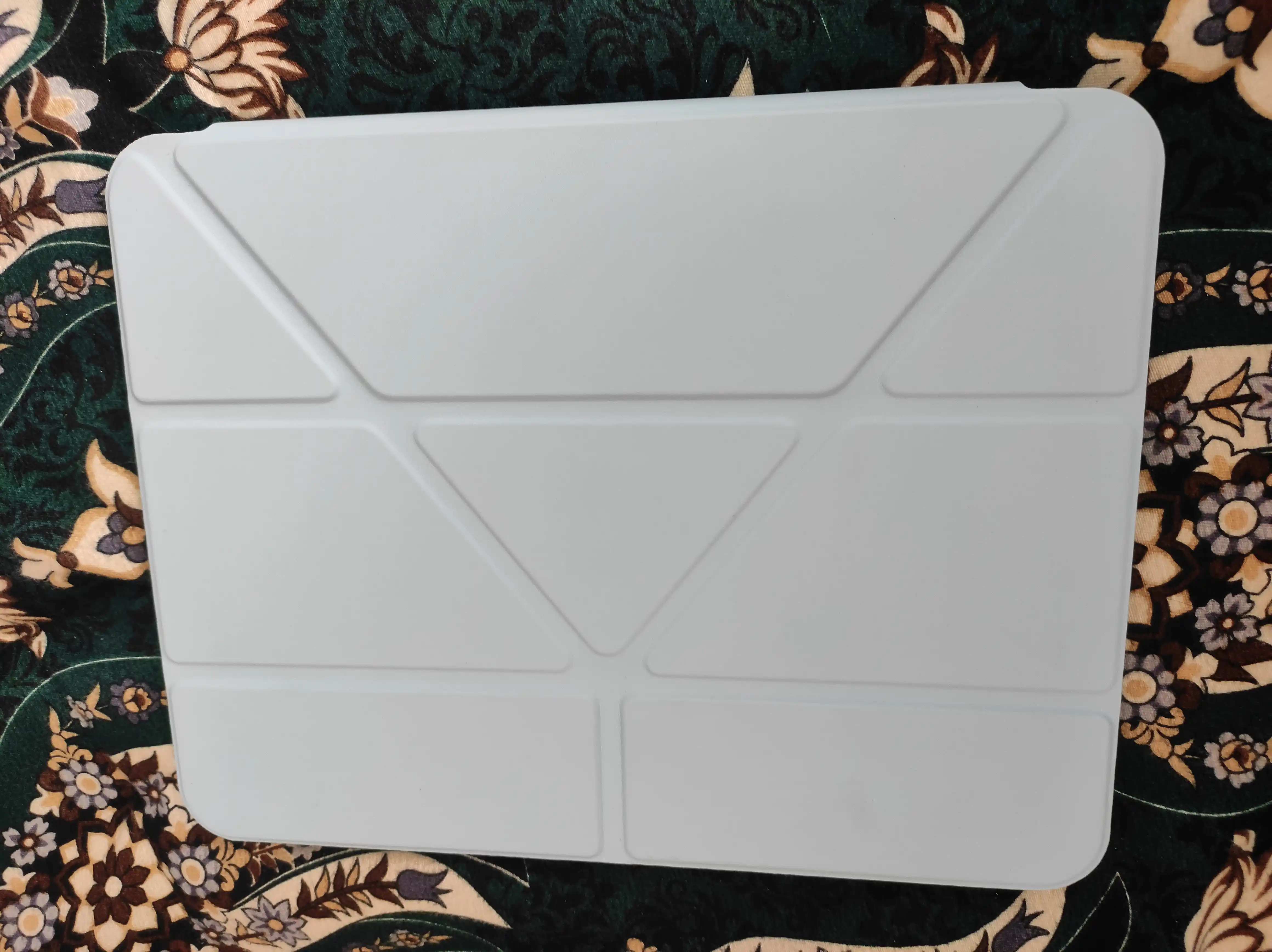 IPad A16 uchun chexol Smart Case tagligi bilan shaffof himoya g‘ilofi