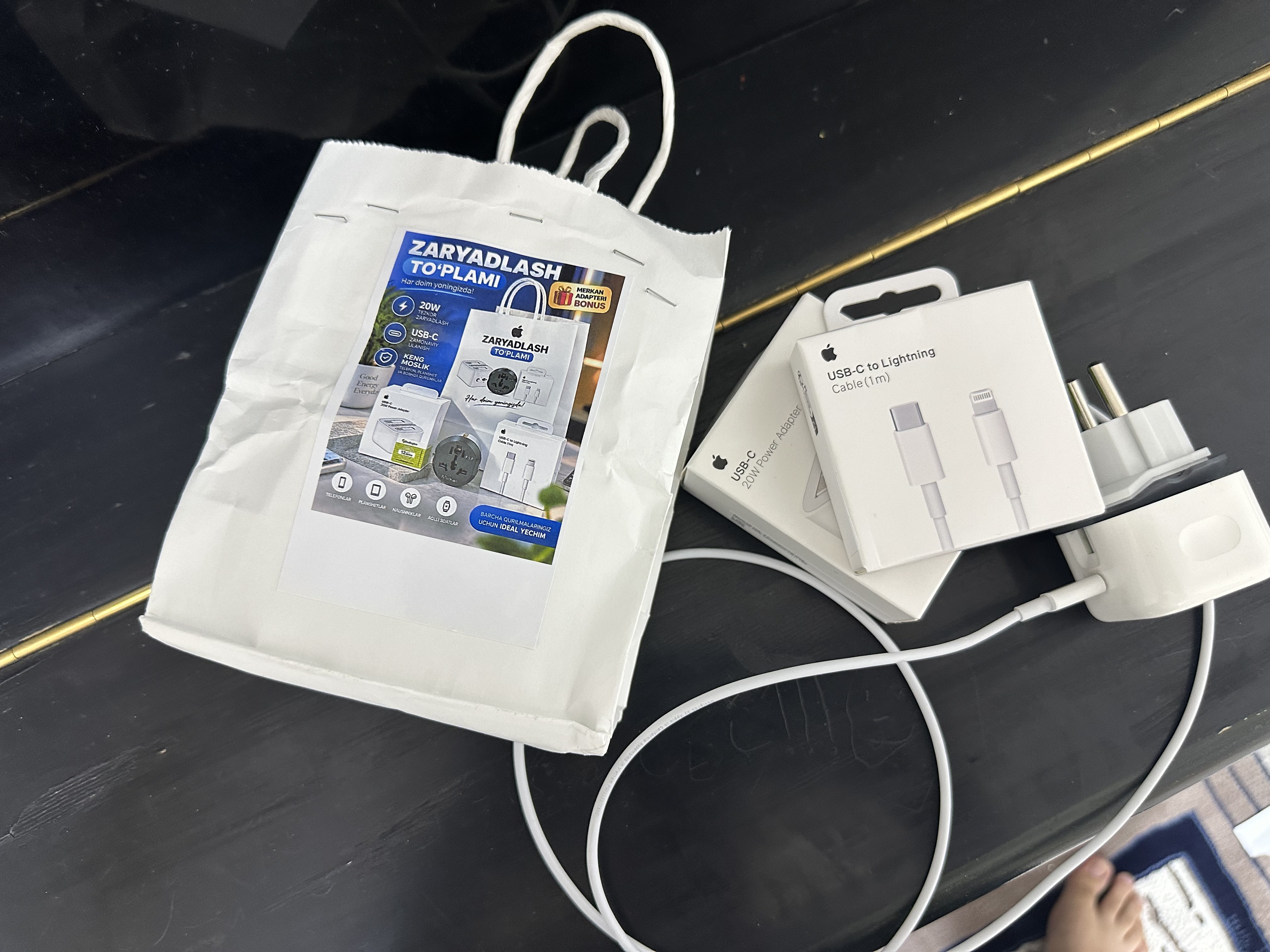 Зарядного устройства мощностью 20 Вт для iPhone X,11,12,13,14 с кабелем USB-C — Lightning