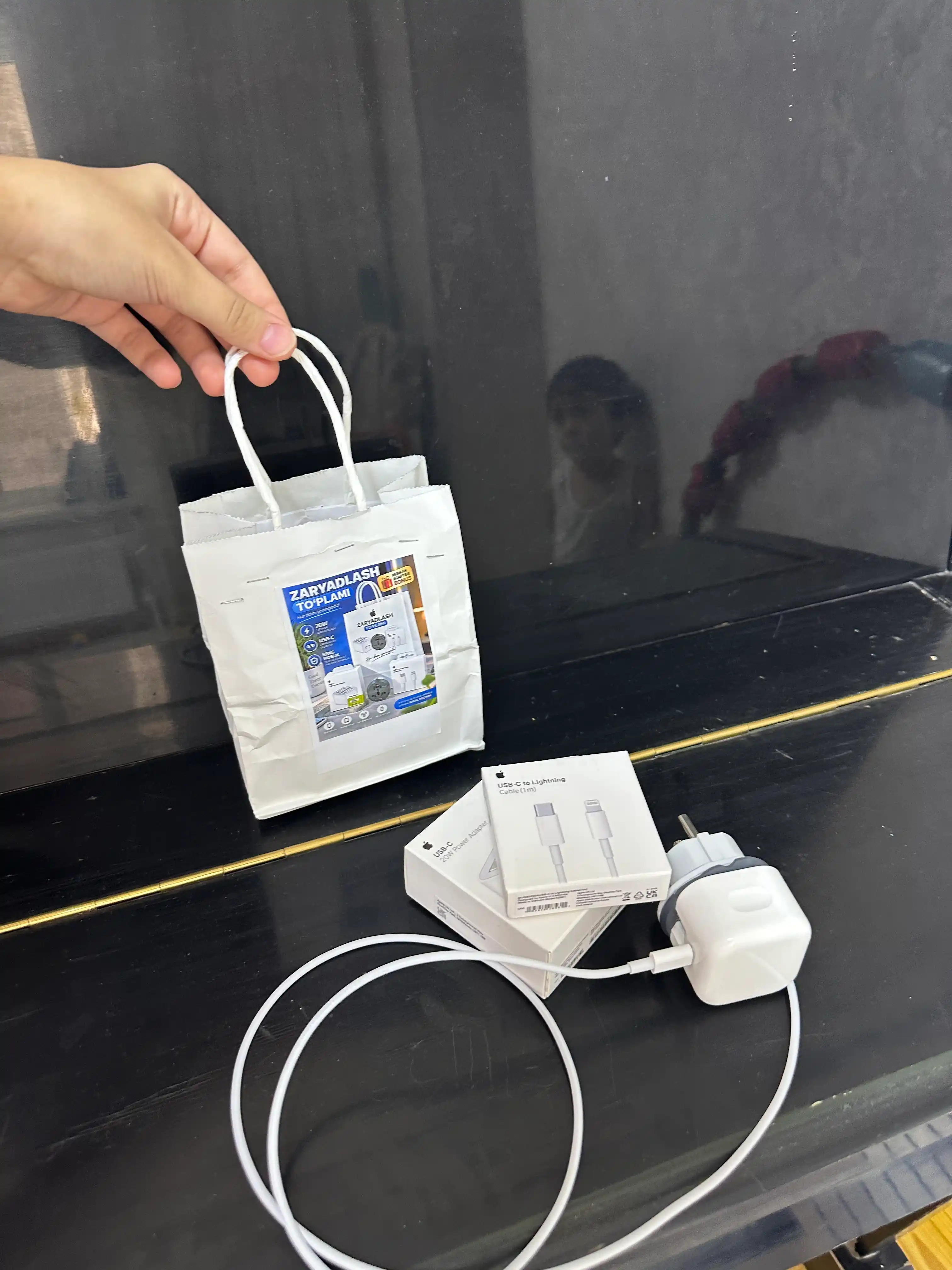 Зарядного устройства мощностью 20 Вт для iPhone X,11,12,13,14 с кабелем USB-C — Lightning