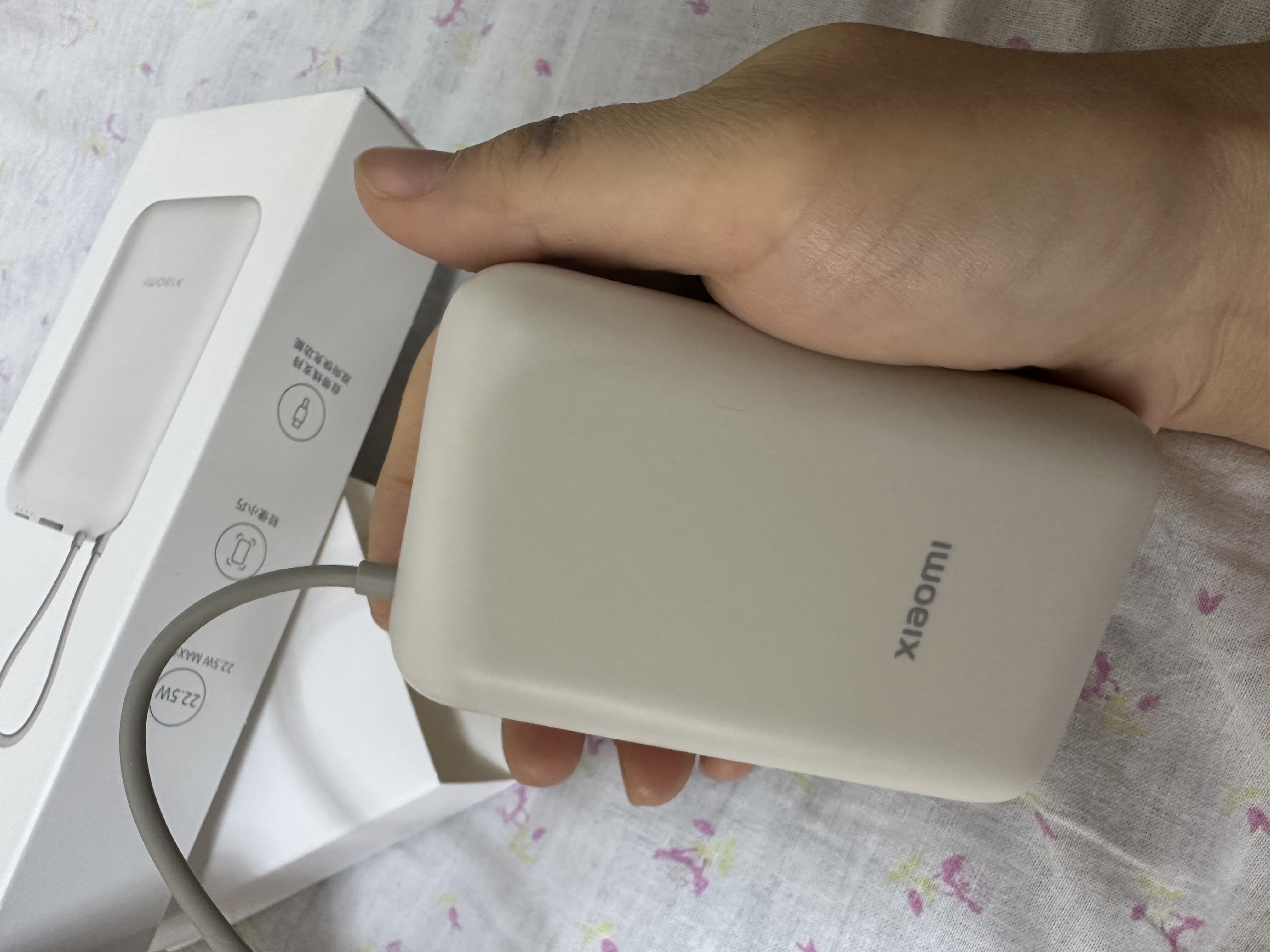Power bank,Tashqi akkumulyator MI 10000 va XIAOMI 10000 type-c kabeli bilan 3 portli