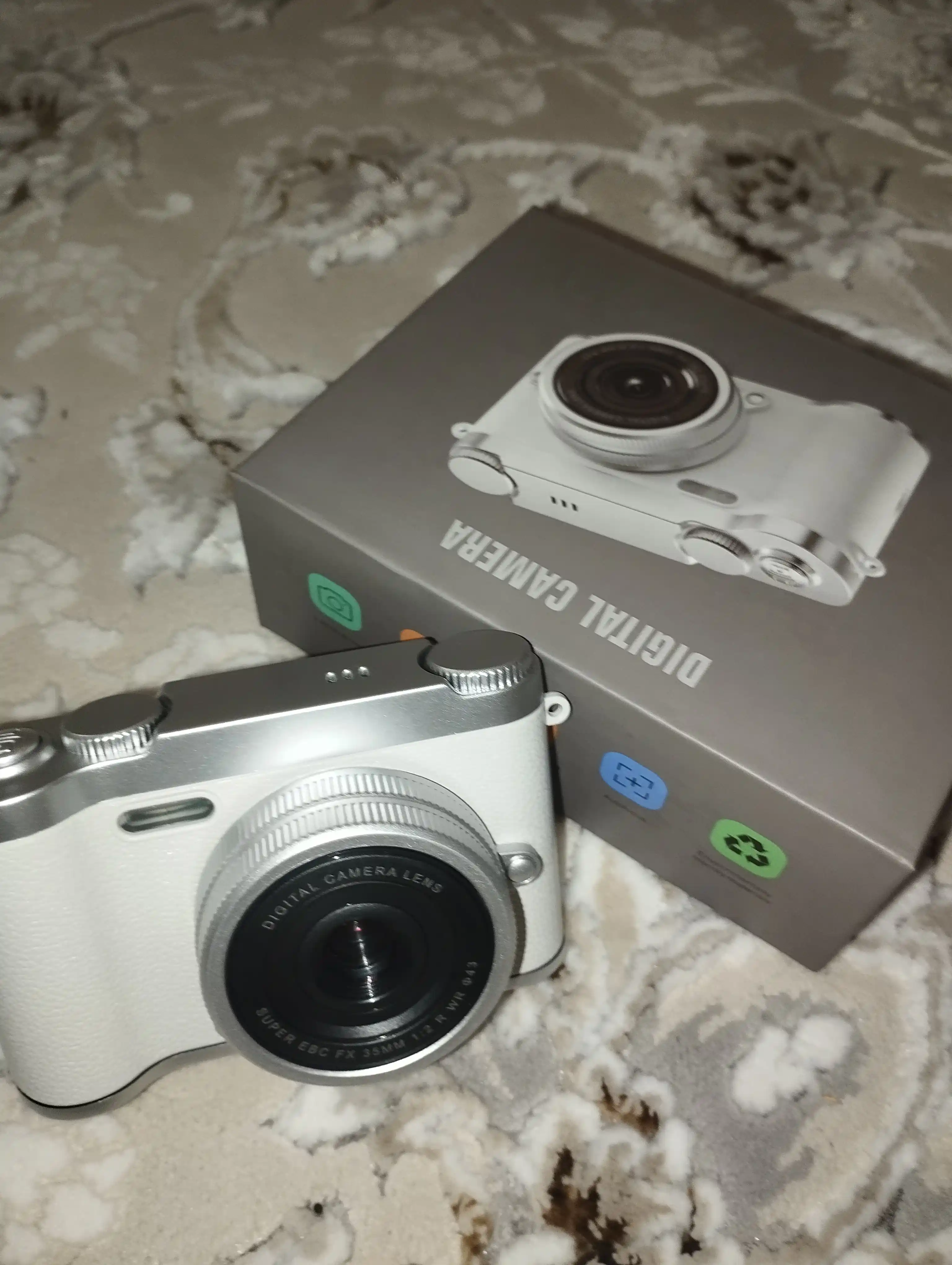 Raqamli retro fotoapparat, ixcham kamera, 512 GB xotira kartasi bilan