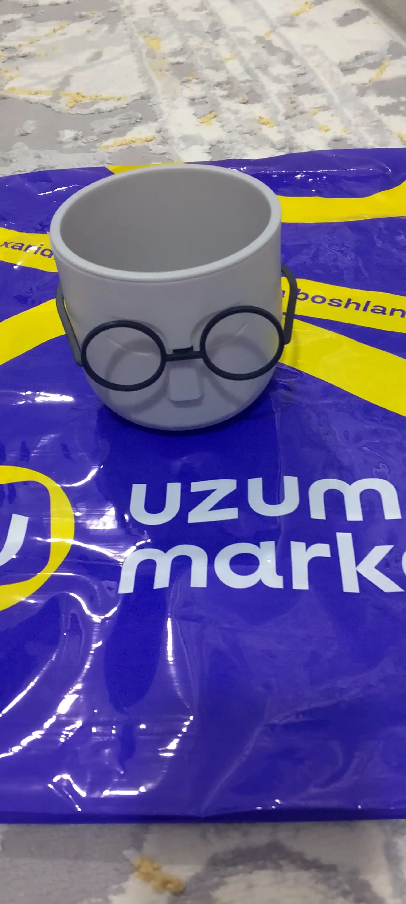 Dekorativ gul tuvak yuz shaklli zamonaviy dizayn plastik mini gul uchun
