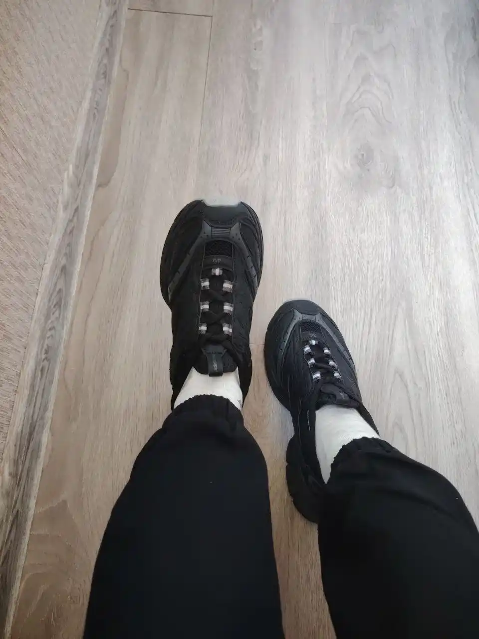 Женские "UGLY SHOES" кроссовки — лёгкие, удобные 36-40 размер подходящие для любого сезона