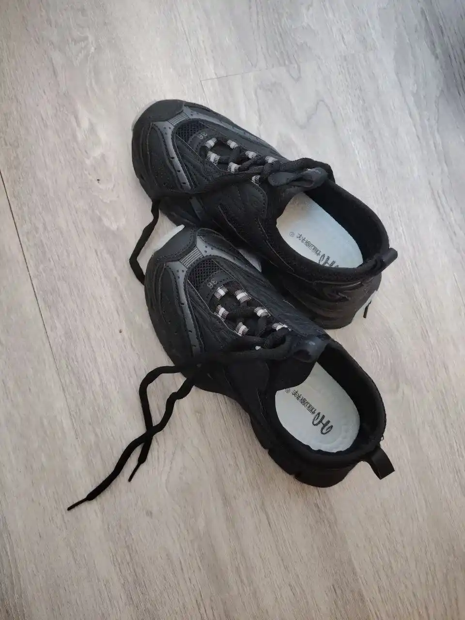 Женские "UGLY SHOES" кроссовки — лёгкие, удобные 36-40 размер подходящие для любого сезона