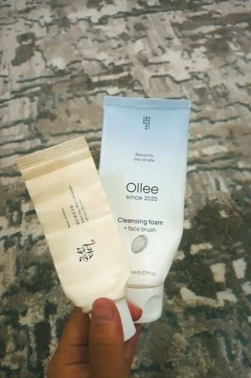 Пенка для умывания OLLEE с массажной щеточкой, для снятия макияжа и очищения, 150 мл