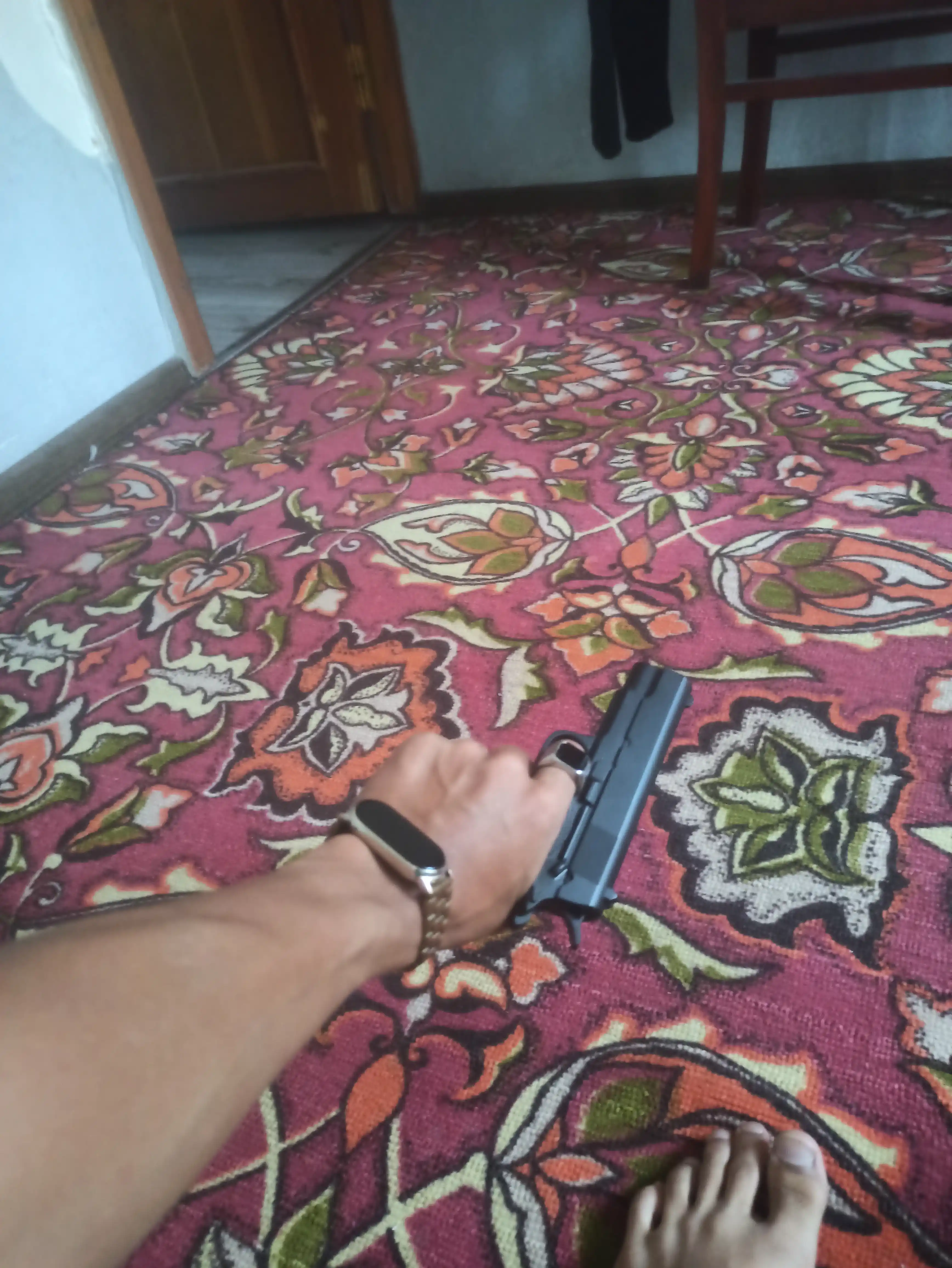 Игрушечный пистолет Airsoft Gun — Металлический корпус, с глушителем и пульками