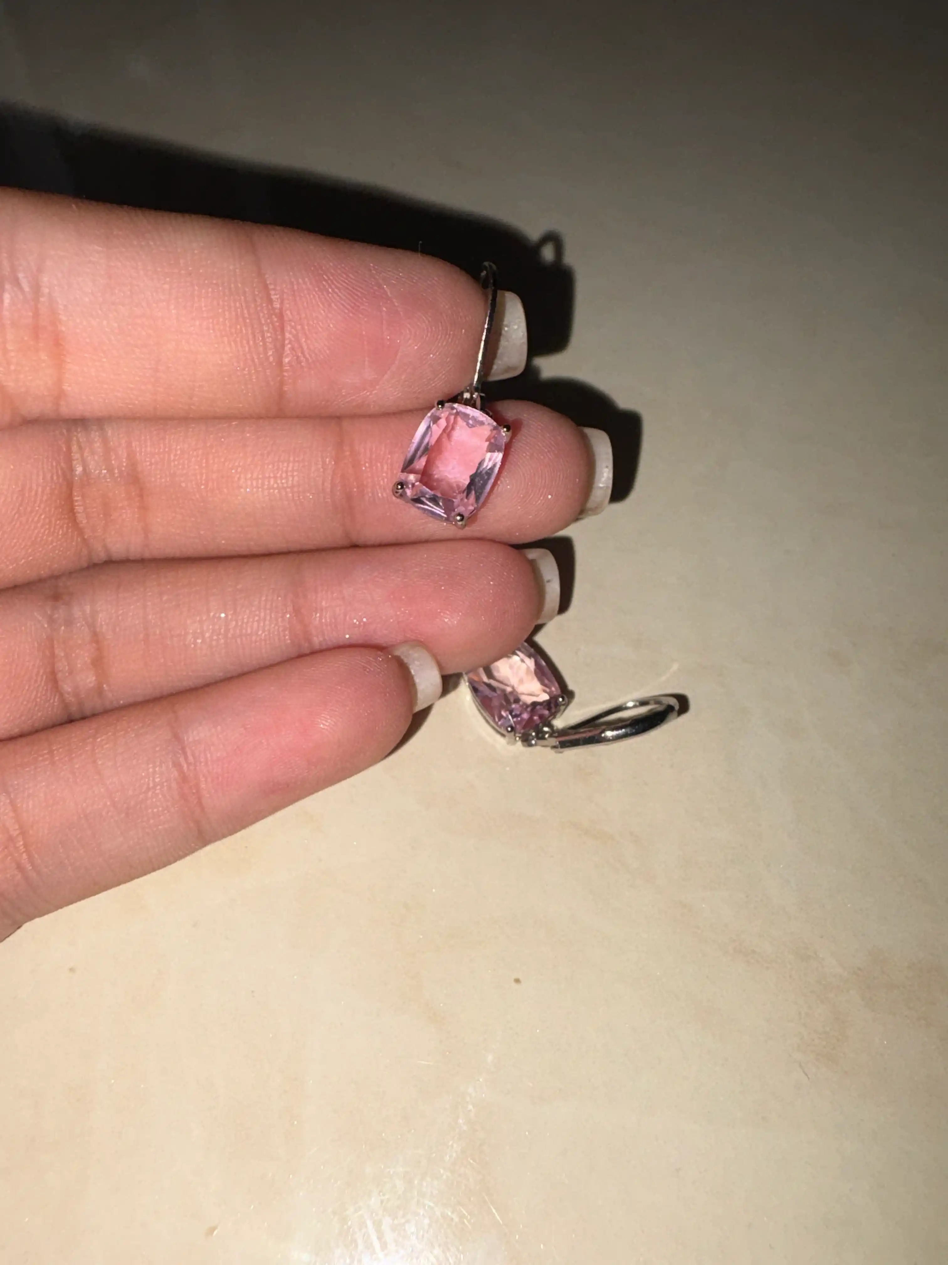 Серьги женские с подвеской кристаллом - сережки бижутерия Amadora, английский замок