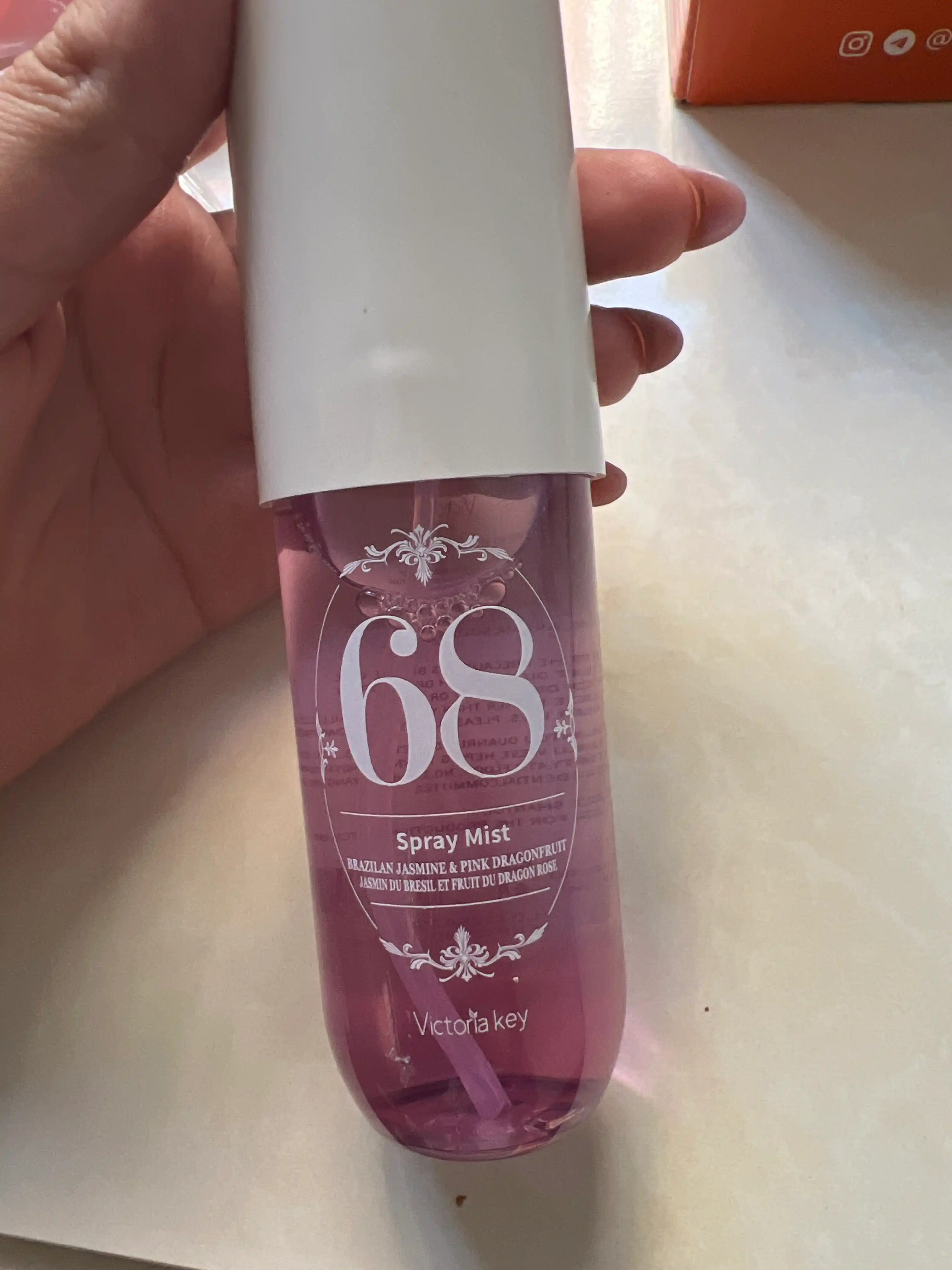 Tana va sochlar uchun parfyumeriya spreyi, tana uchun namlantiruvchi mist, yumshoq sprey, 90 ml