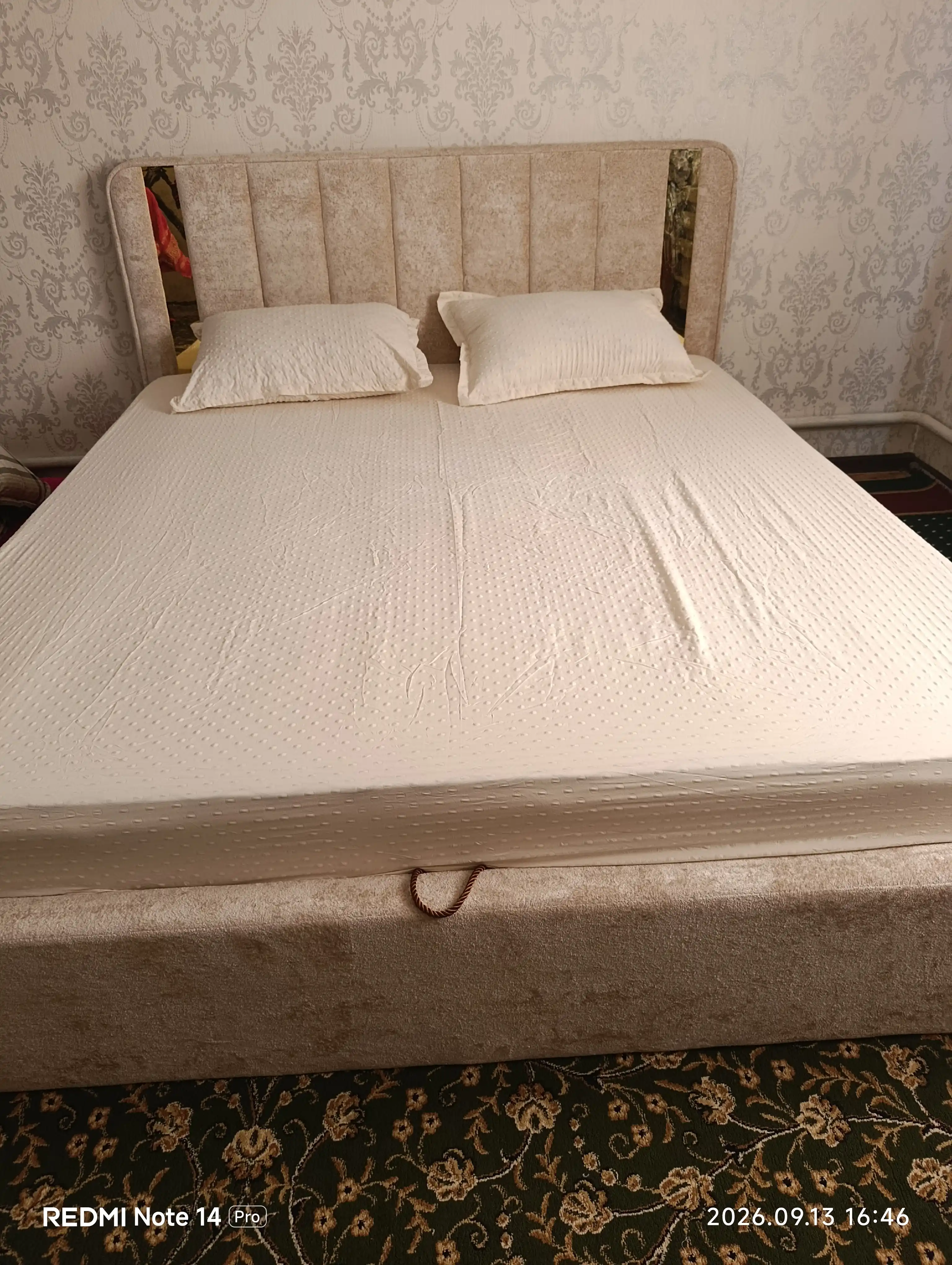 Простыня на резинке с наволочками 50х70 см, односпальные и двуспальные