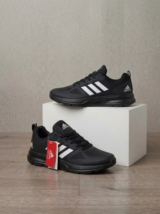 Erkaklar zamonaviy Adidas sport poyabzali, o‘lchamlari 40-44