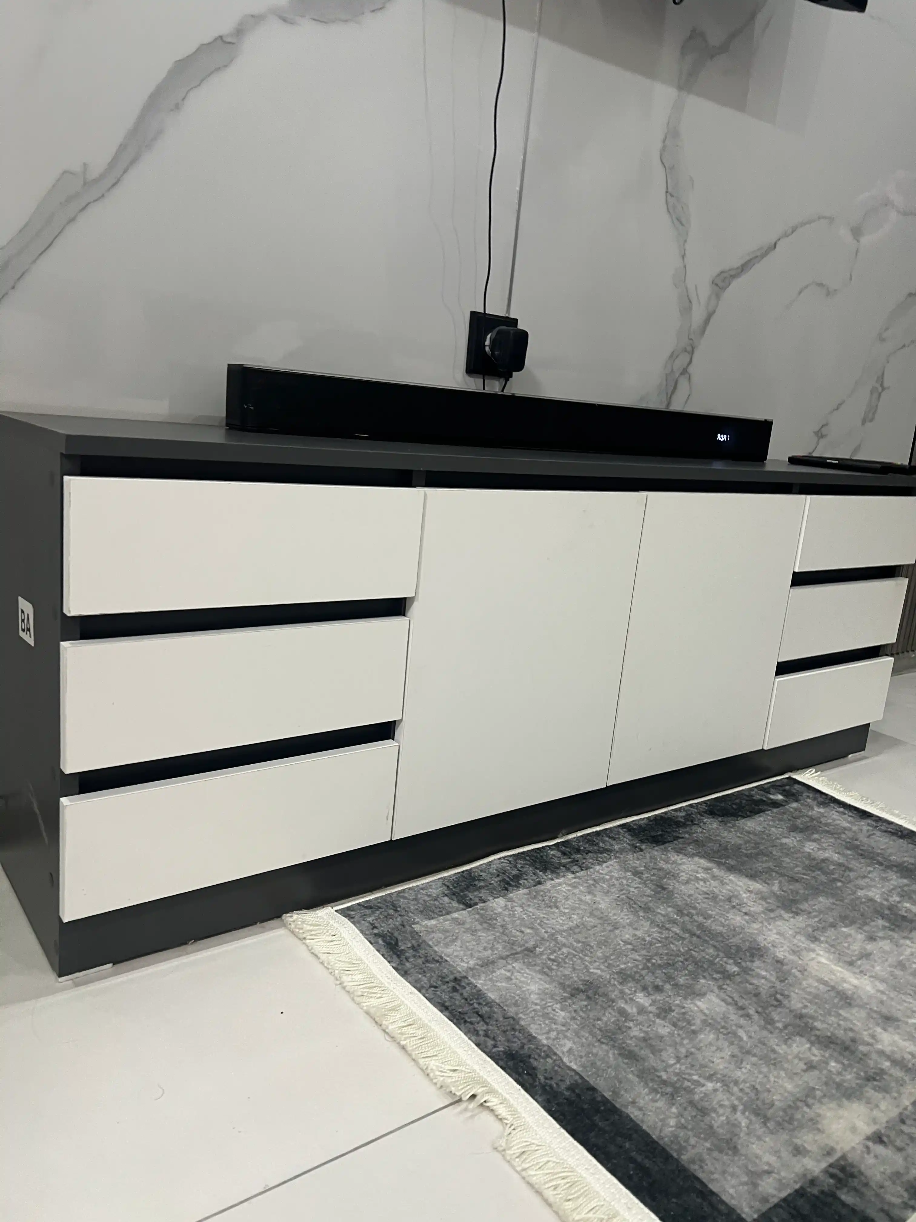 ТВ-тумба TESLA, в собранном виде, материал ЛДСП (Россия), 140 х 50 х 30 см