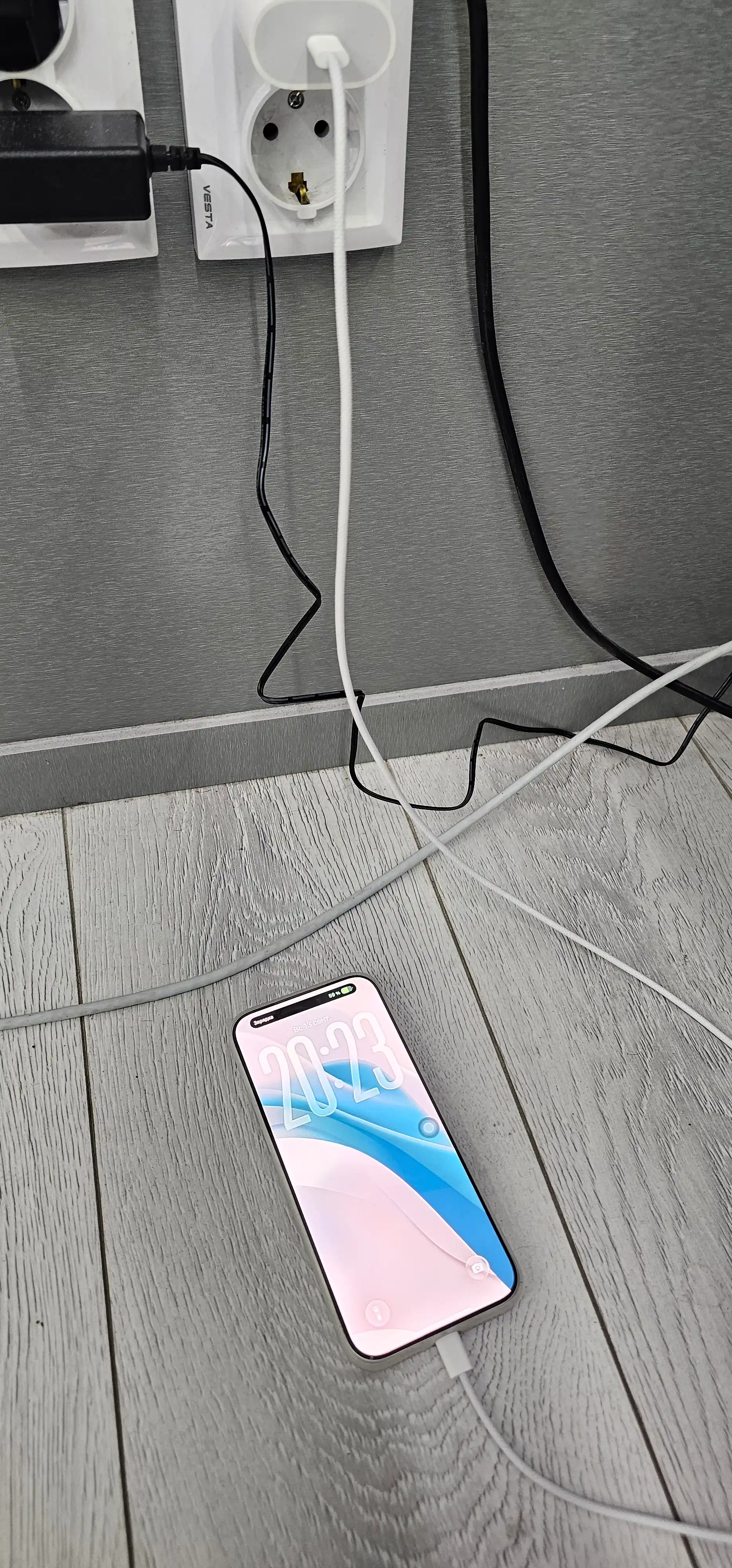 Зарядное устройство (ОРГ) 20W USB-C для iPhone X,11,12,13,14,15,16,17 зарядка