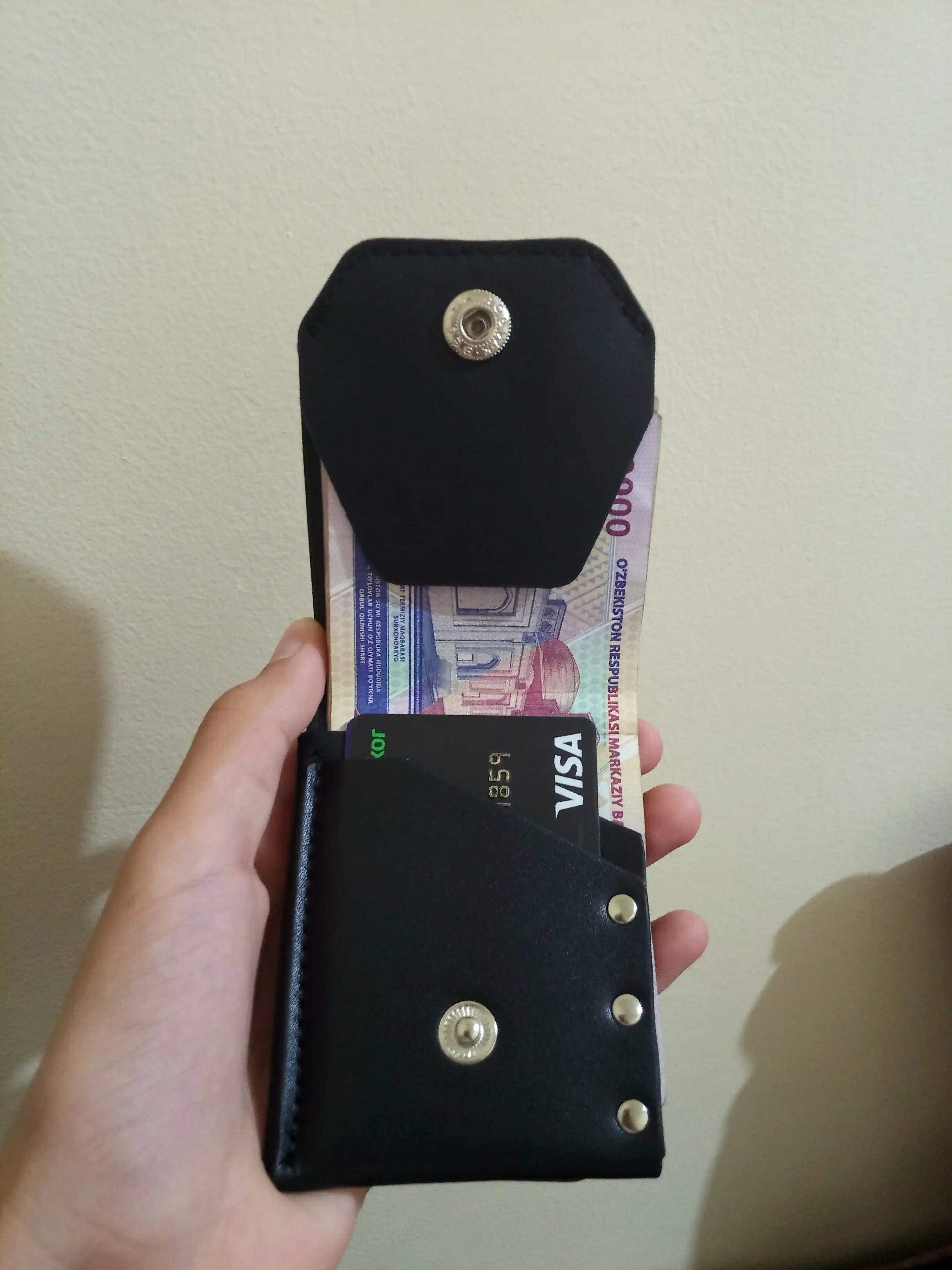 Erkaklar hamyoni, kartxolder, qisqichli, kartalar va pullar uchun eko-charm mini-hamyon